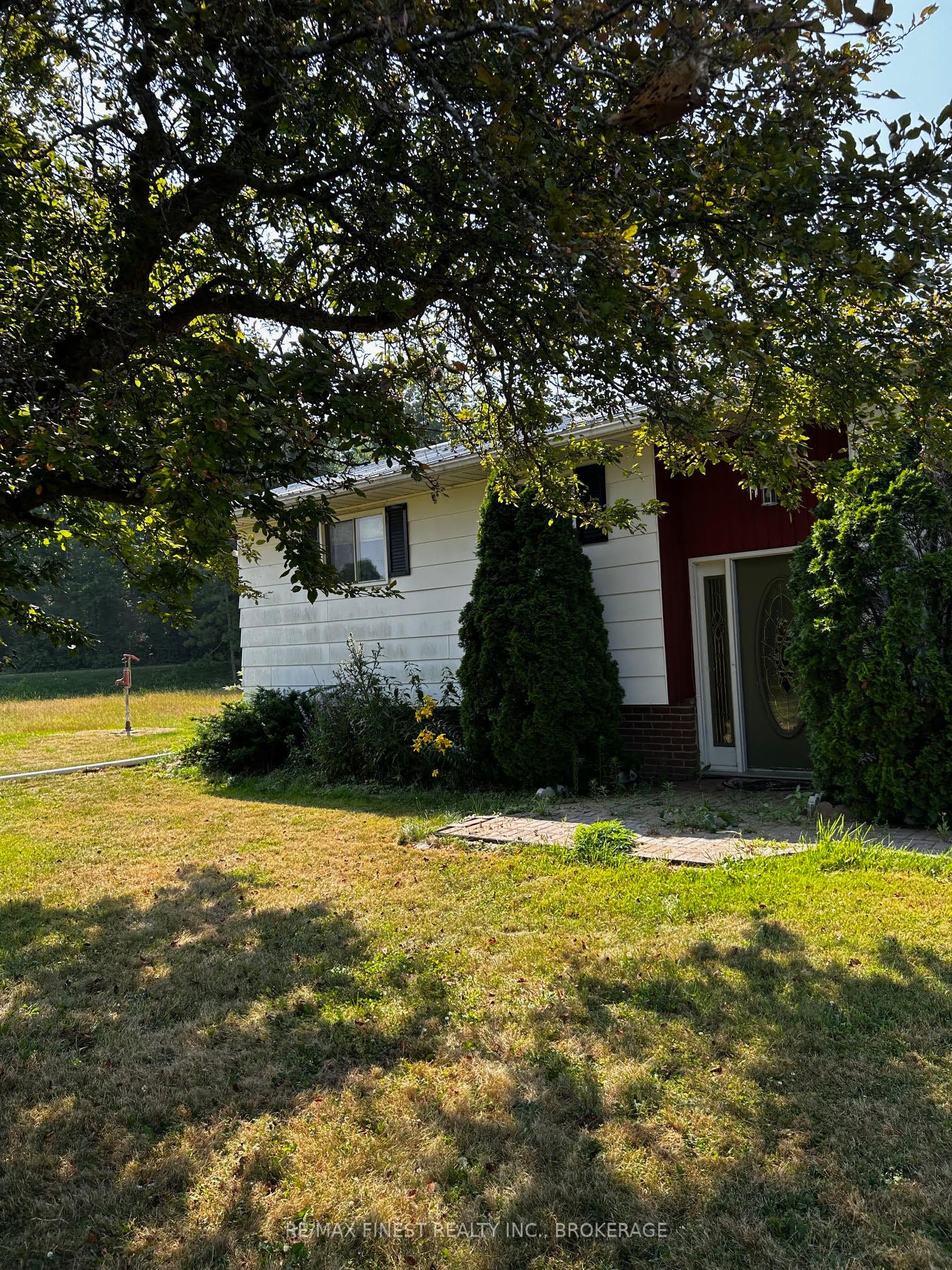 220 Eden Grove Road, Lansdowne Village, ON K0E 1L0 photo 3