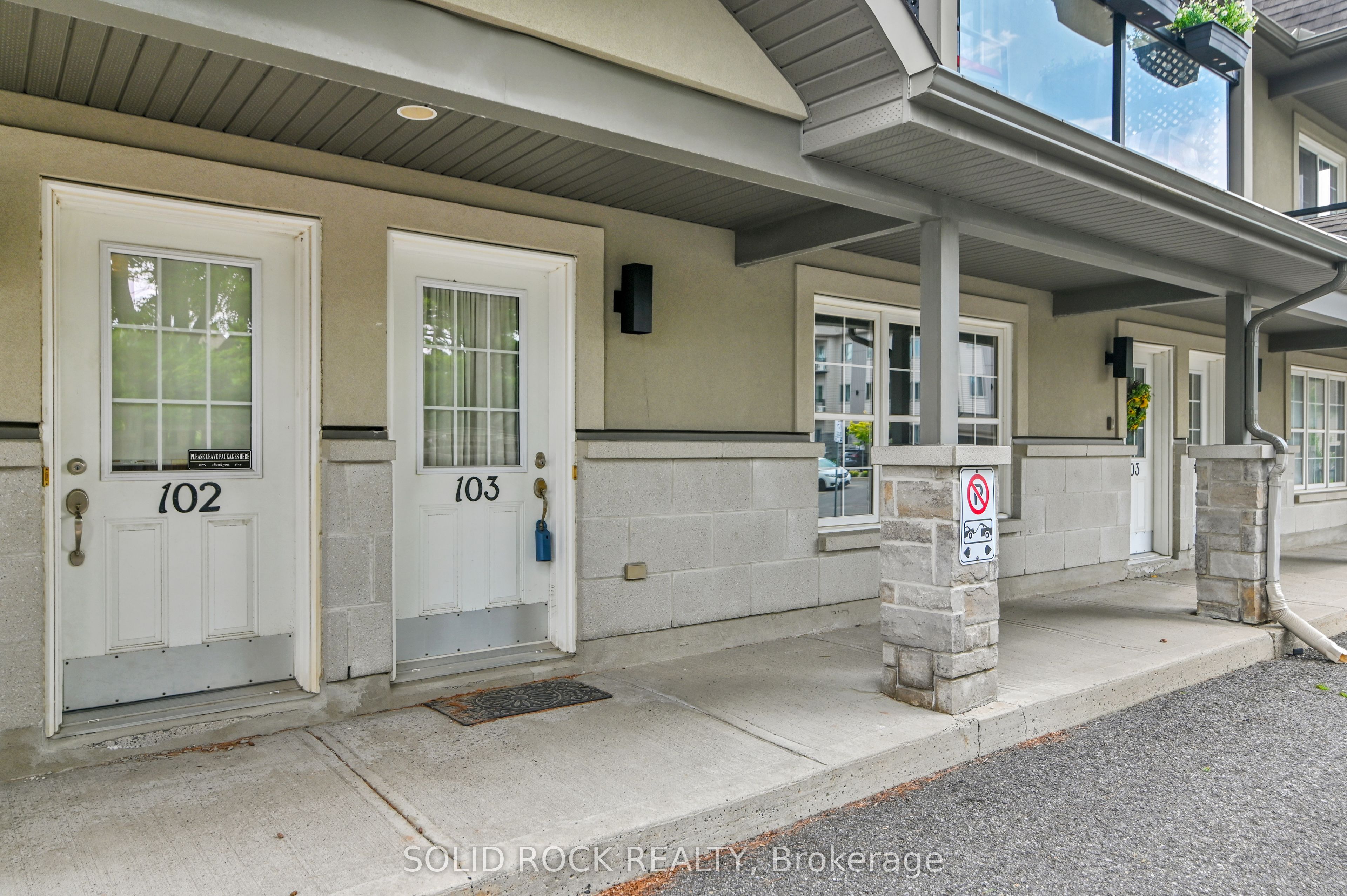 856 Notre-Dame Street 103, Russell, ON K0A 1W0
