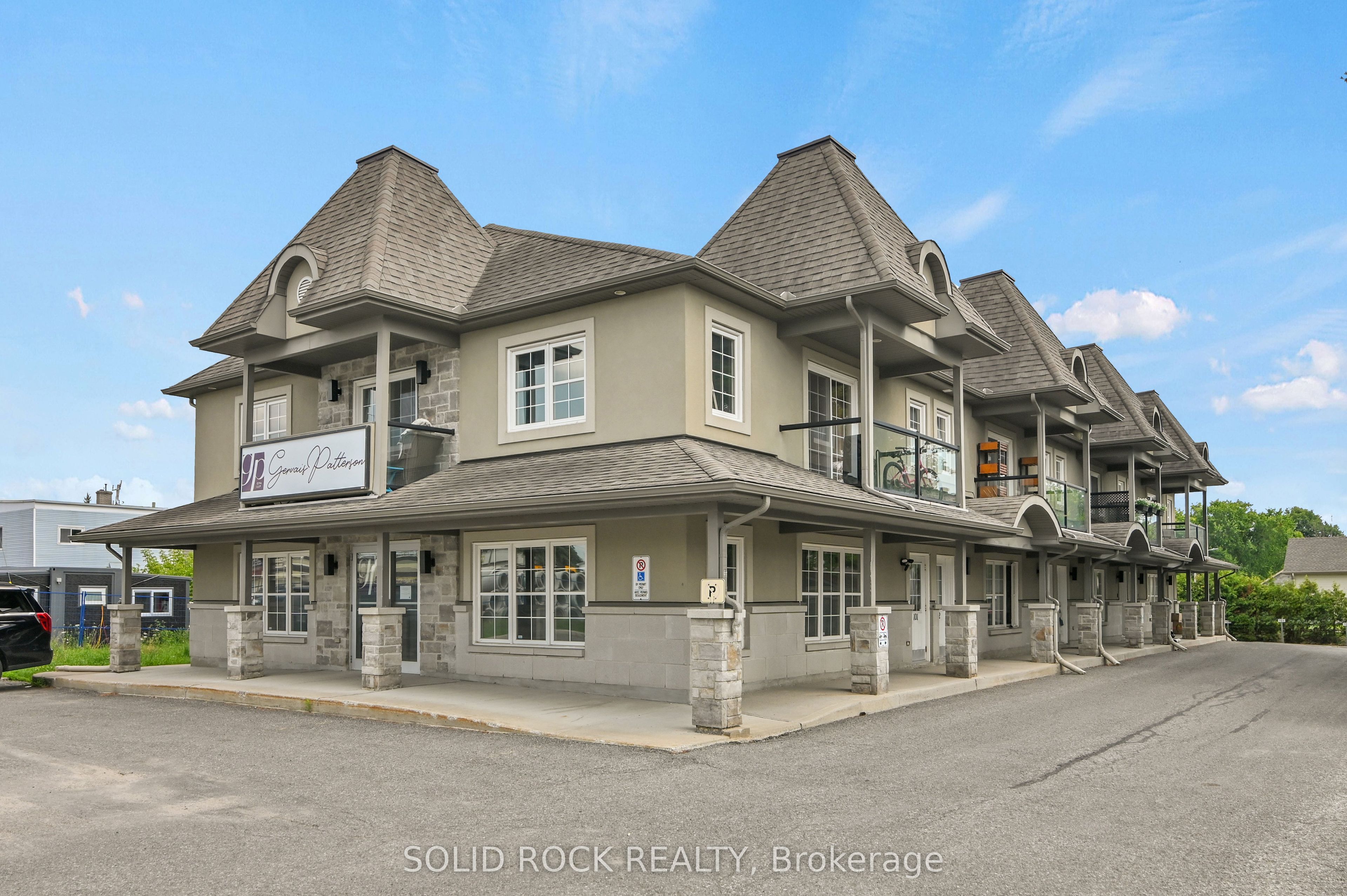 856 Notre-Dame Street 103, Russell, ON K0A 1W0 photo 2