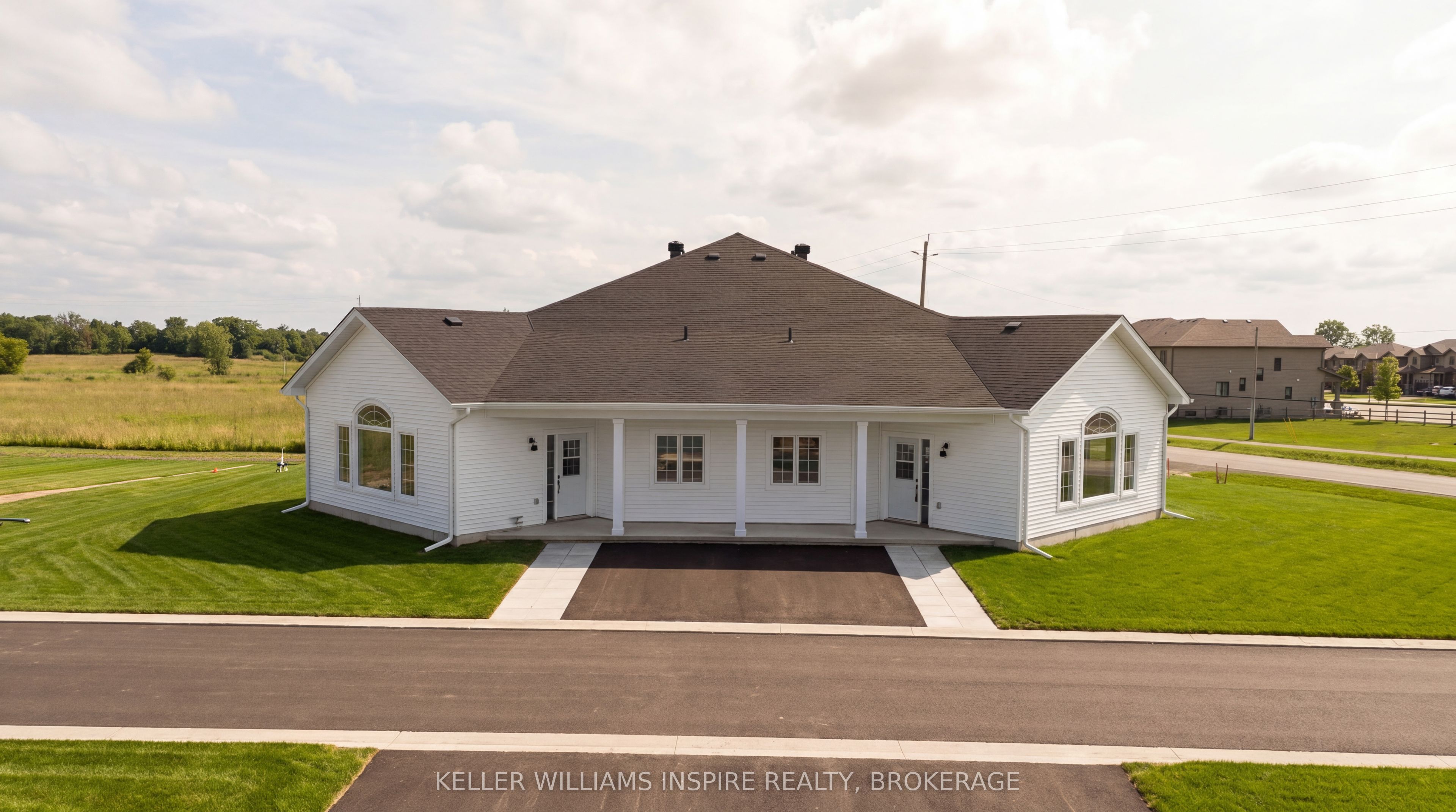 34 CARLY Place, Loyalist, ON K7N 0G2