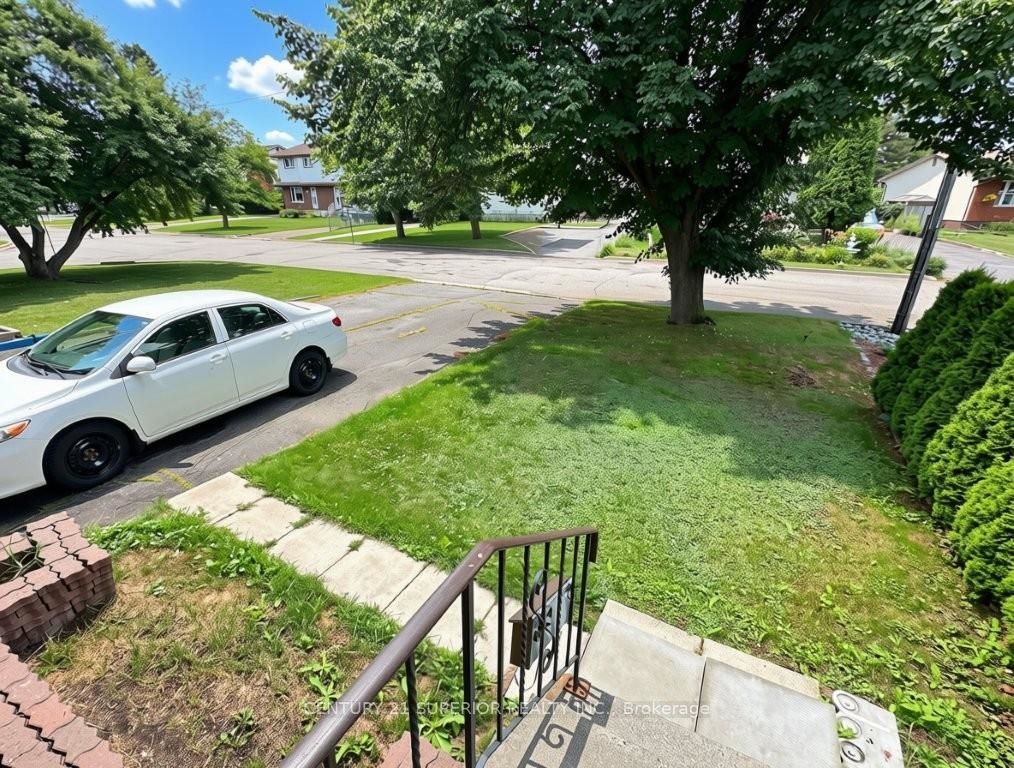 579 Simon Fraser Drive, Thunder Bay, ON P7C 5B3 photo 5