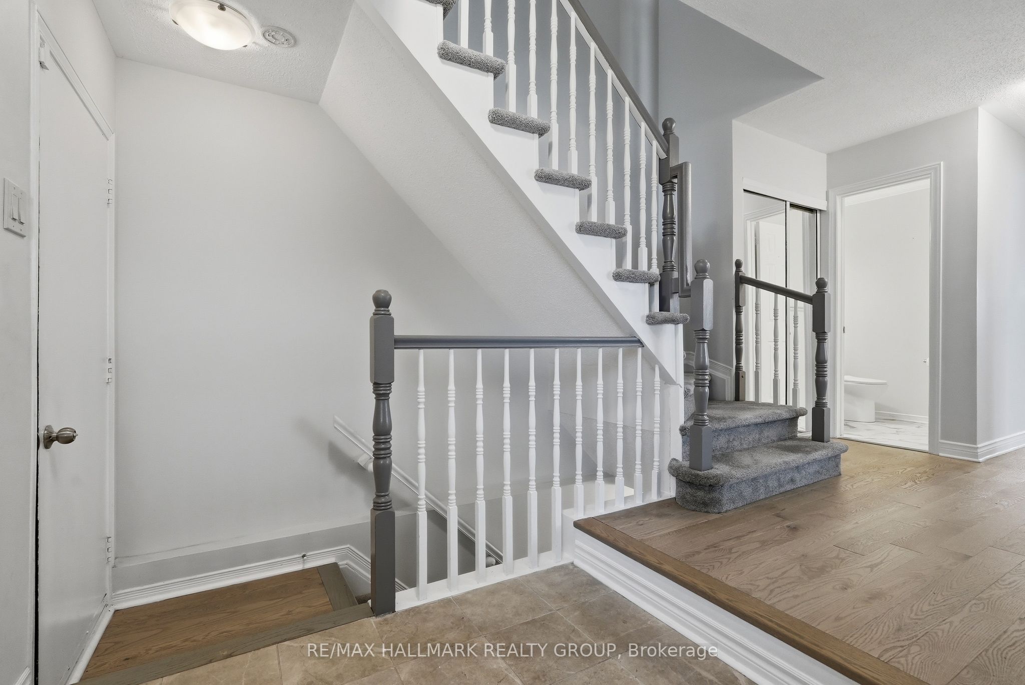 30 Rowe Drive, Kanata, ON K2L 3Y3 photo 5