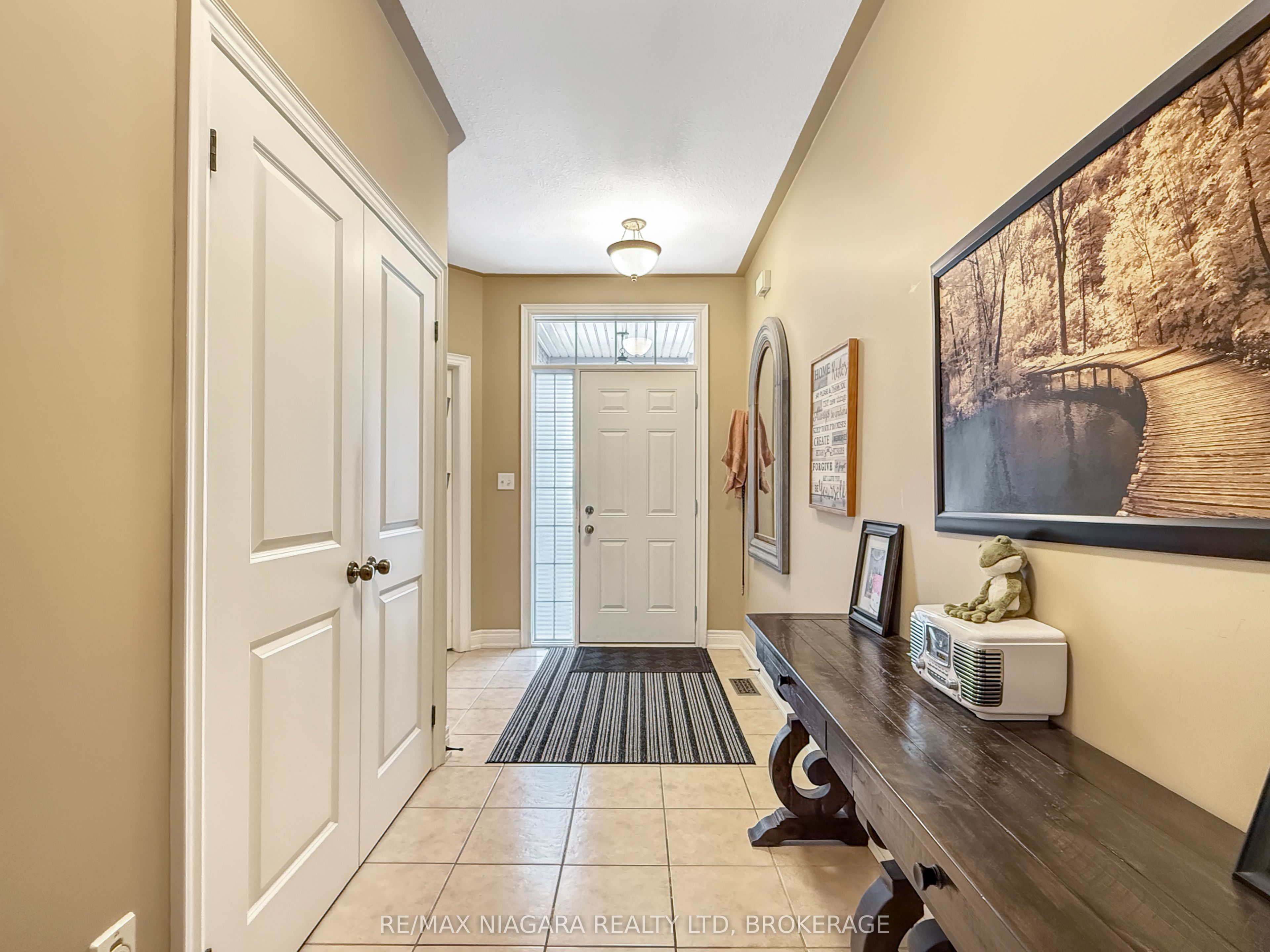 3927 Lower Coach Road, Fort Erie, ON L0S 1S0 photo 2