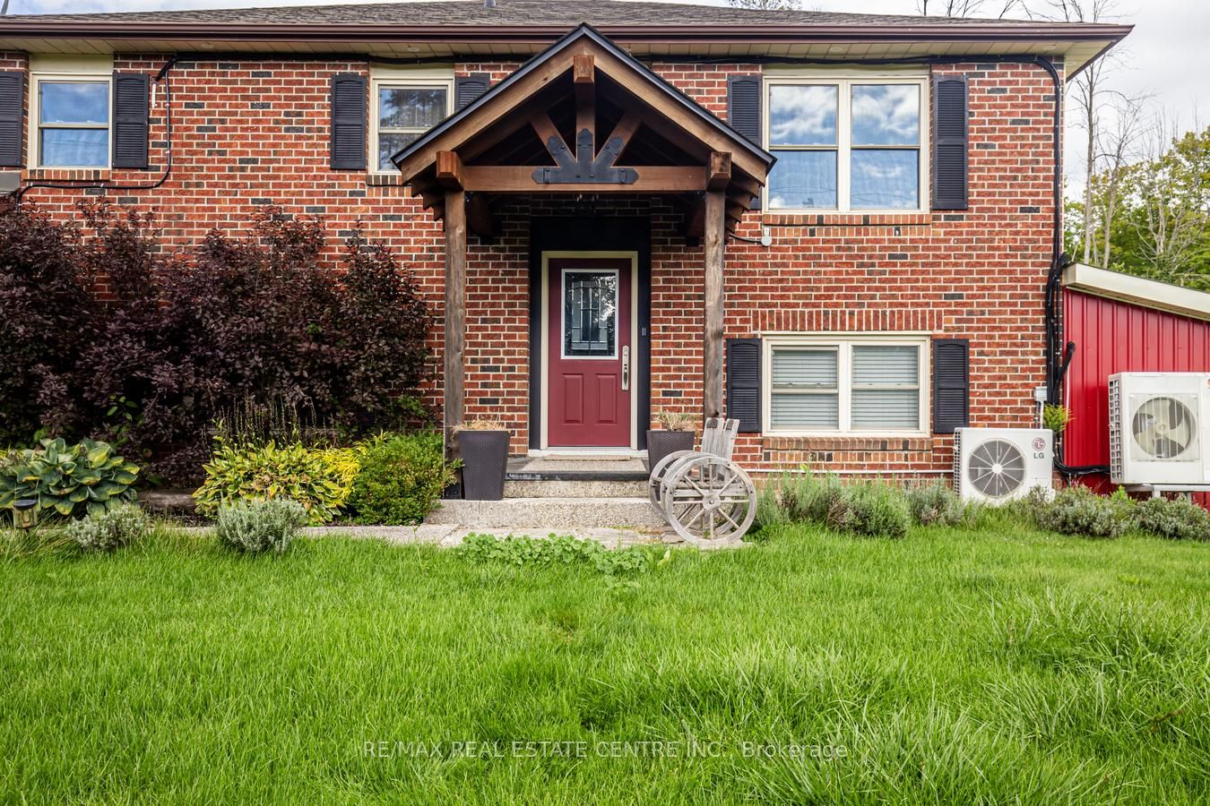 9438 Wellington Rd 42 Road, Erin, ON N0B 1H0