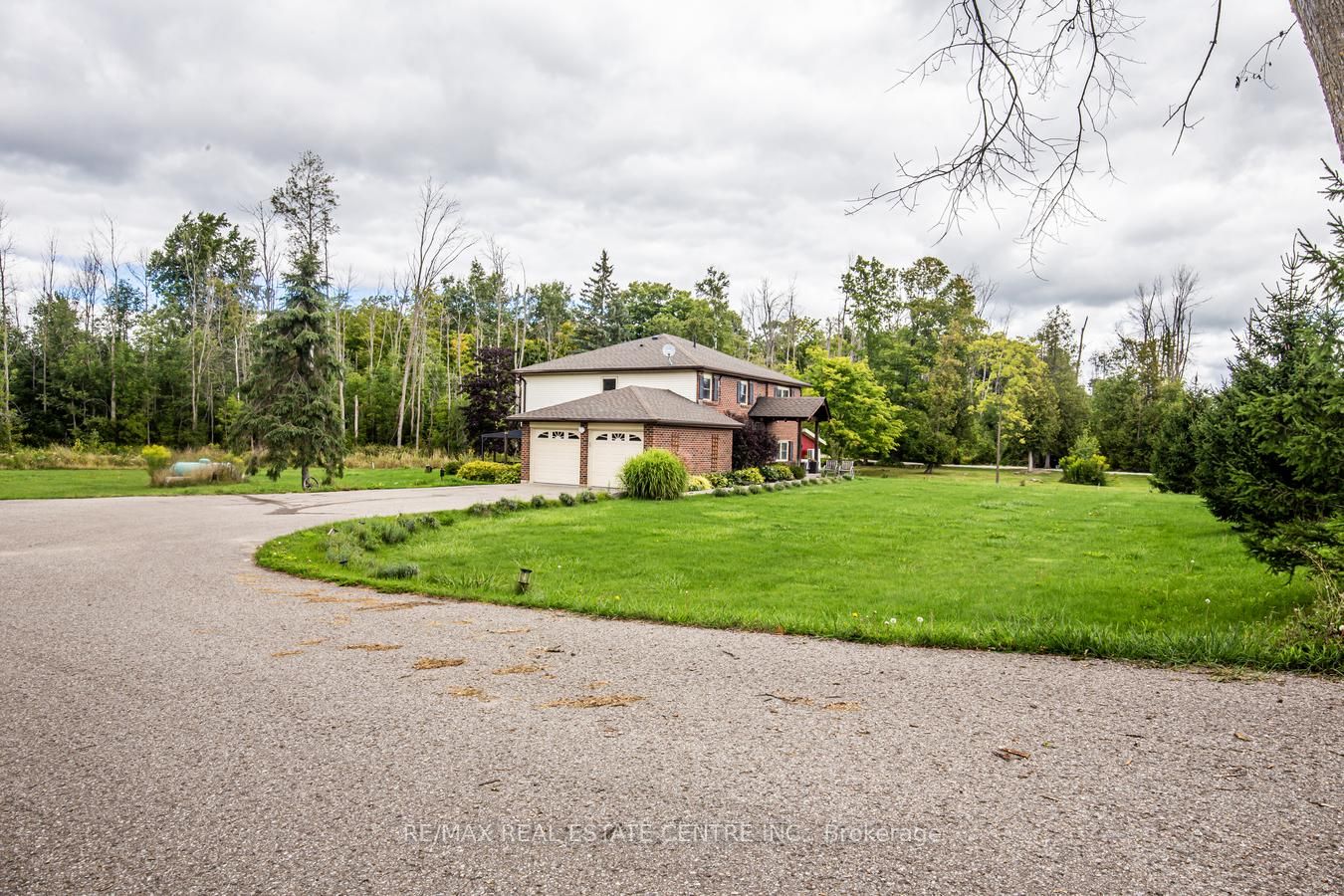 9438 Wellington Rd 42 Road, Erin, ON N0B 1H0 photo 2
