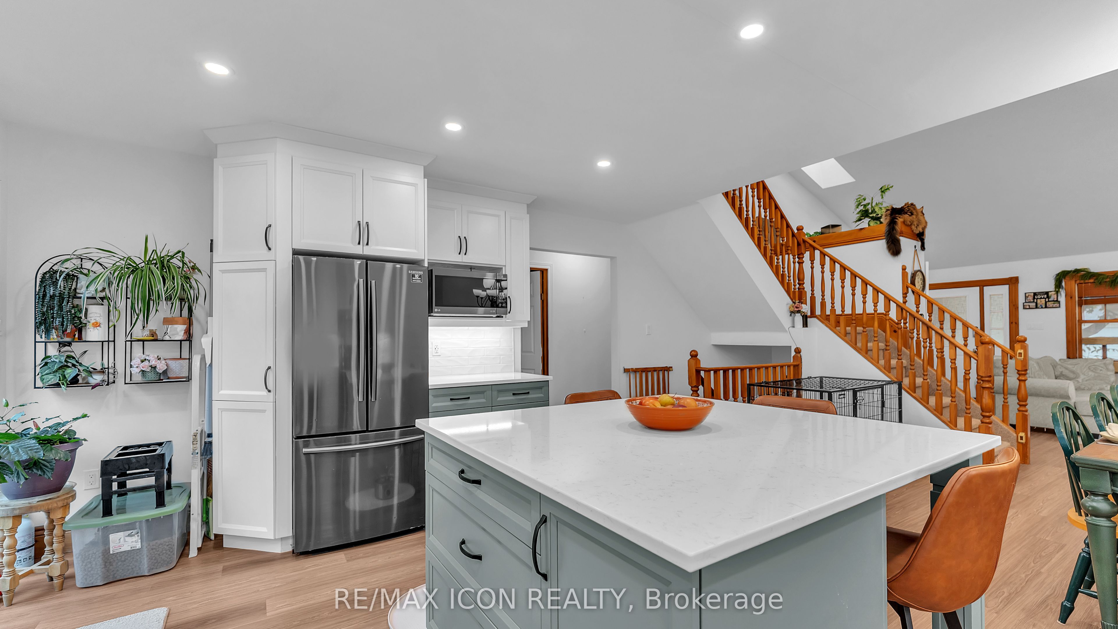 158 Broadway Street, North Middlesex, ON N0M 2K0 photo 4