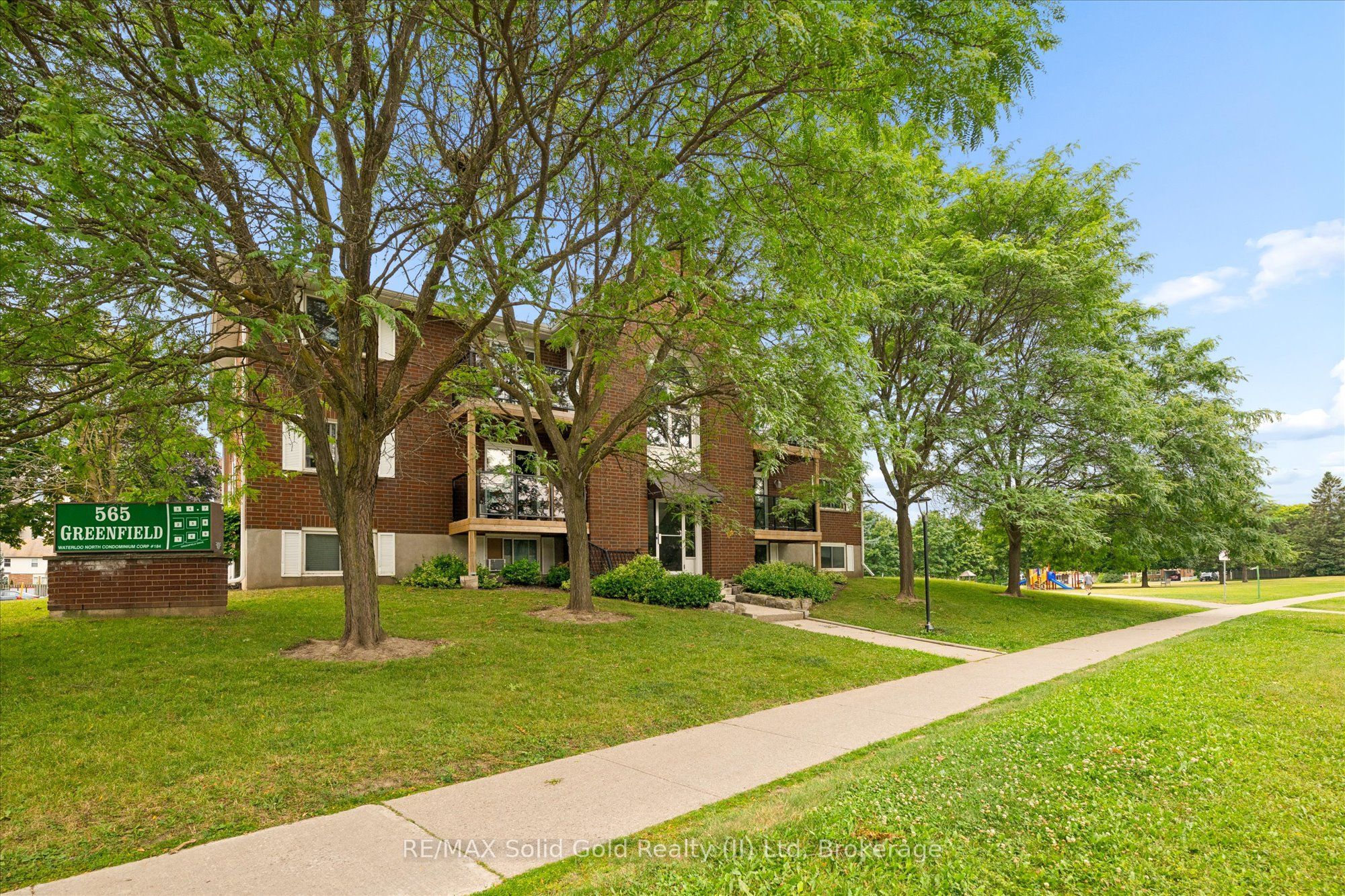 565 Greenfield Avenue 912, Kitchener, ON N2C 2P5 photo 2