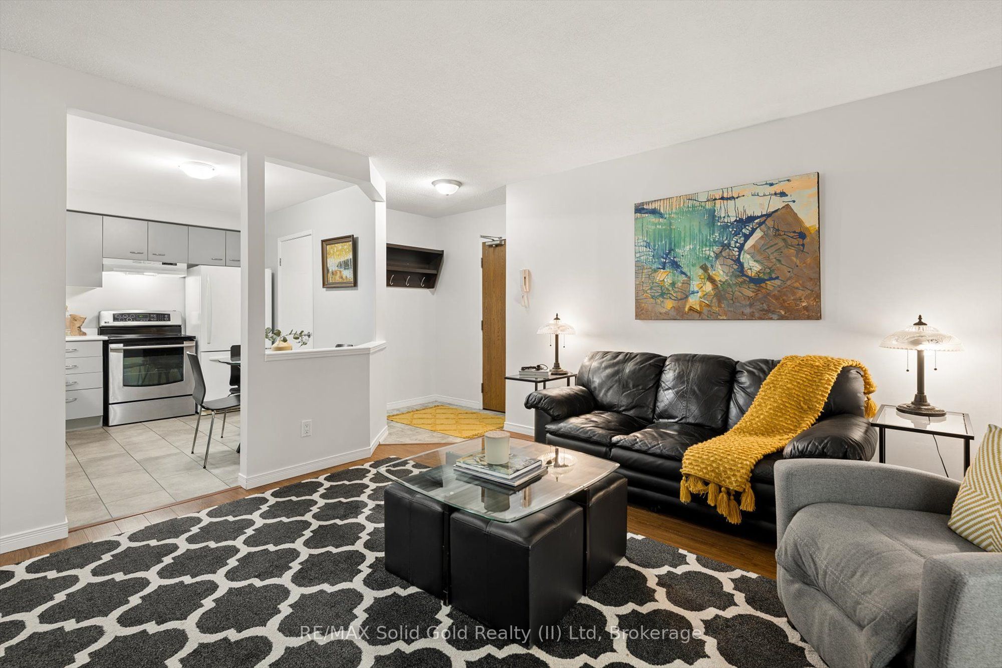 565 Greenfield Avenue 912, Kitchener, ON N2C 2P5 photo 4