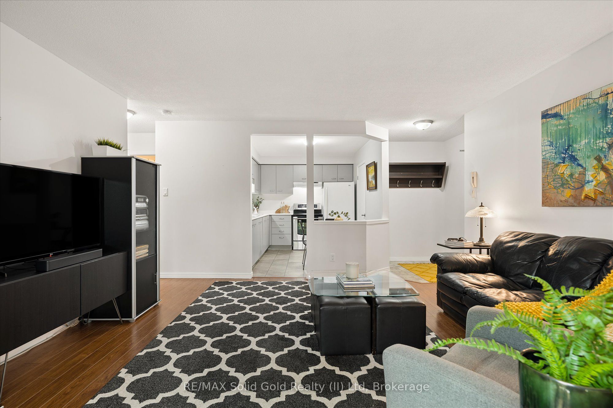 565 Greenfield Avenue 912, Kitchener, ON N2C 2P5 photo 5