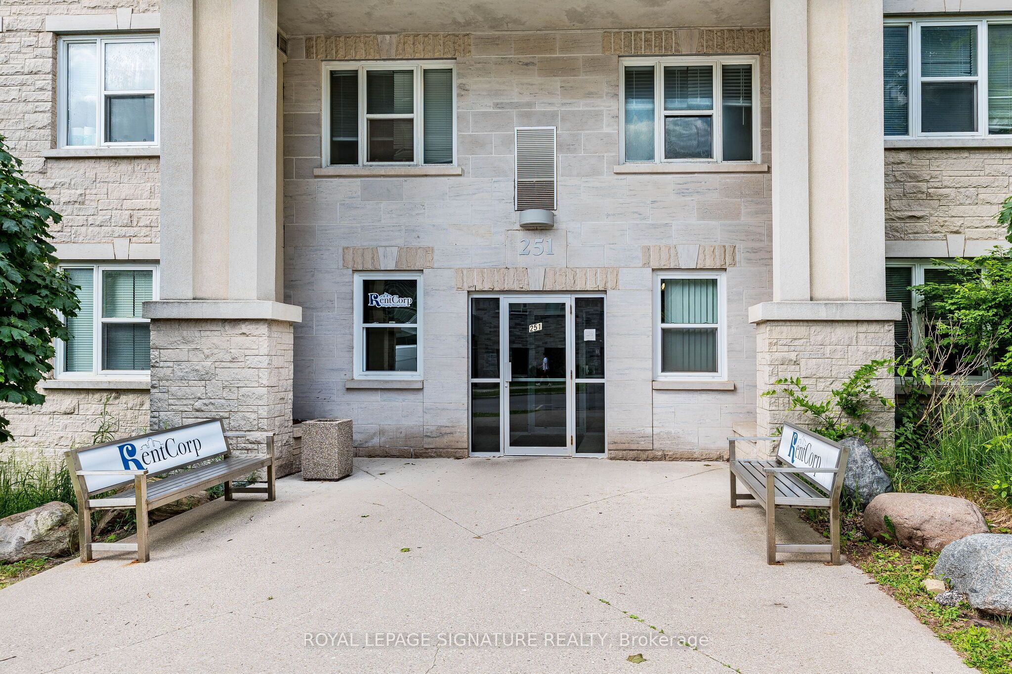 251 Lester Street 101, Waterloo, ON N2L 3W6 photo 4