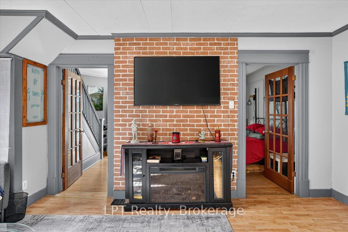 611 Romaine Street, Peterborough, ON K9J 2E5 photo 4