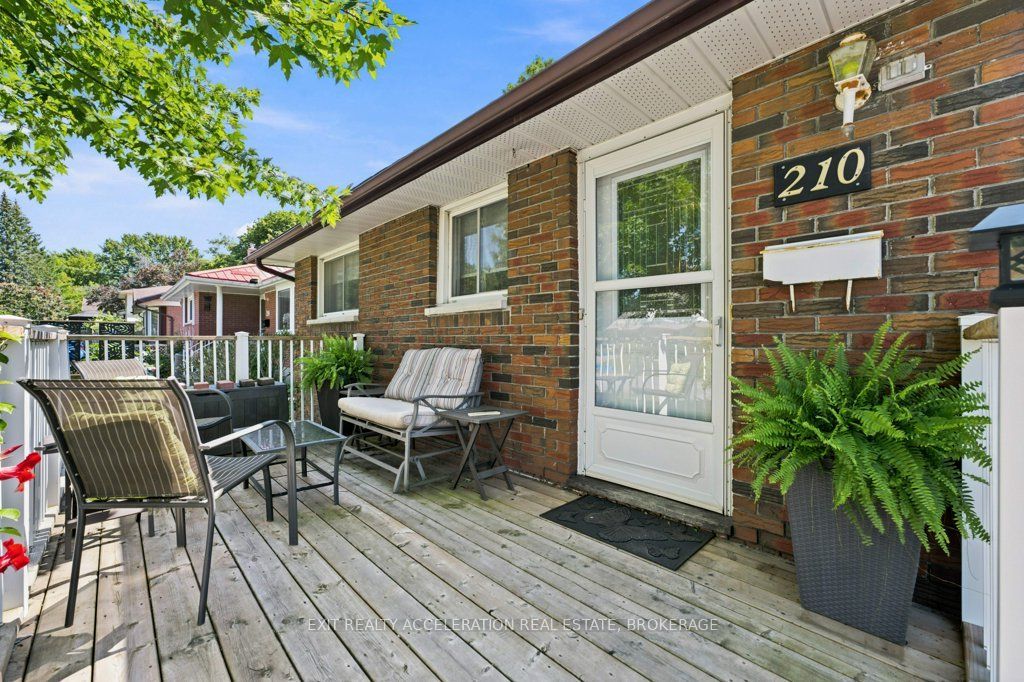 210 Union Street, Greater Napanee, ON K7R 2W6 photo 3