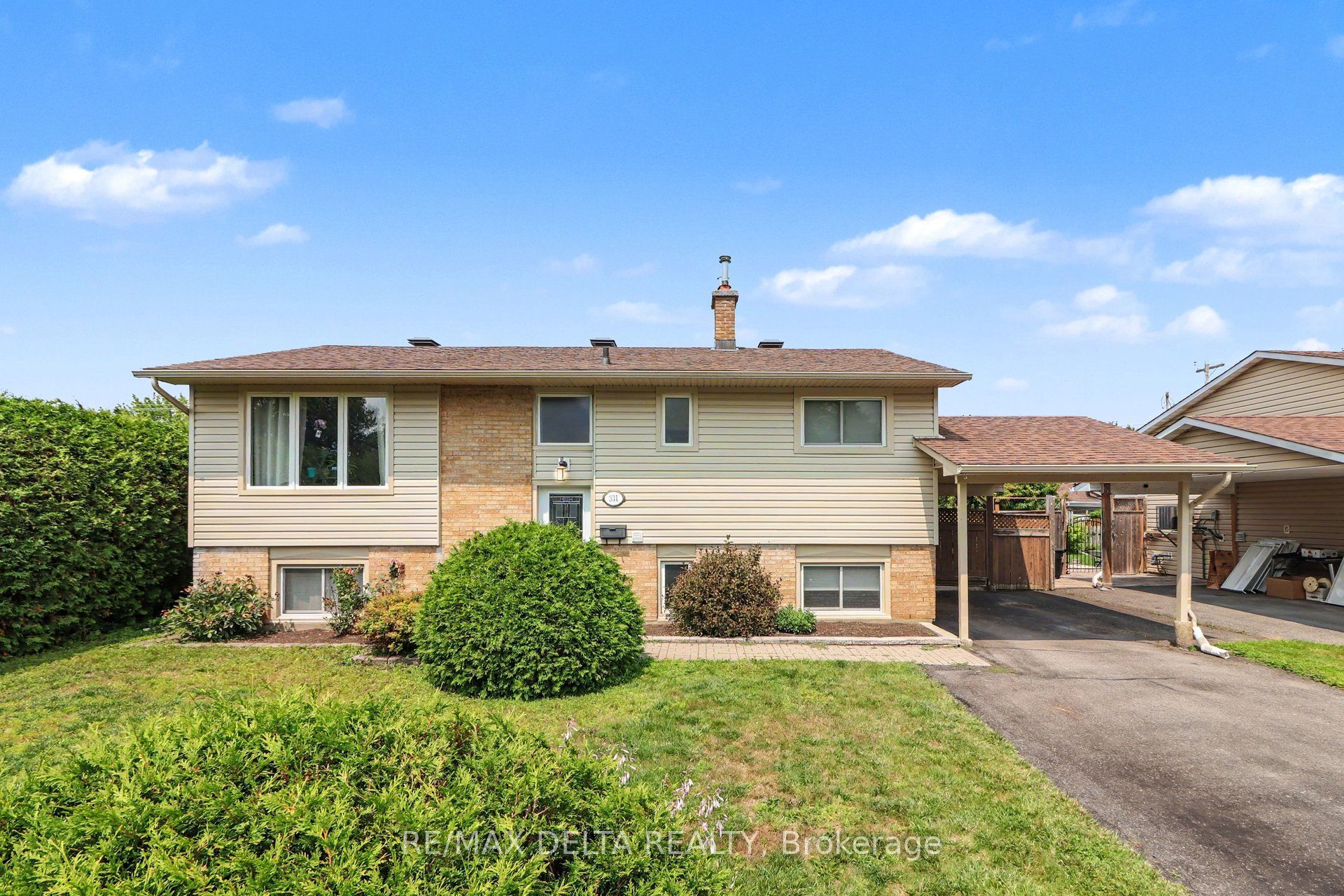 331 Roxdale Avenue, Orleans - Cumberland and Area, ON K1E 1T9 photo 2
