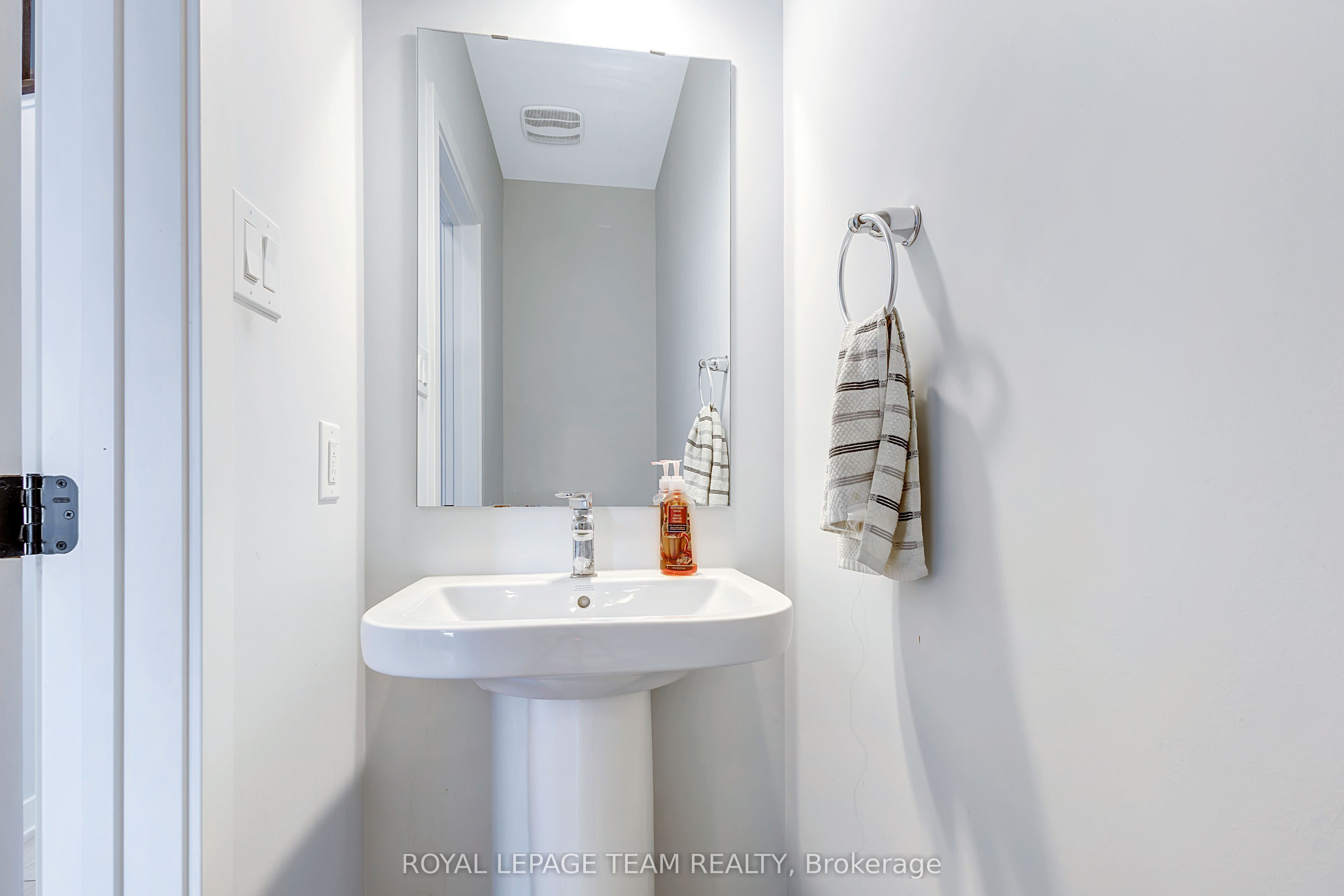 137 Yearling Circle, Stittsville - Munster - Richmond, ON K0A 2Z0 photo 2