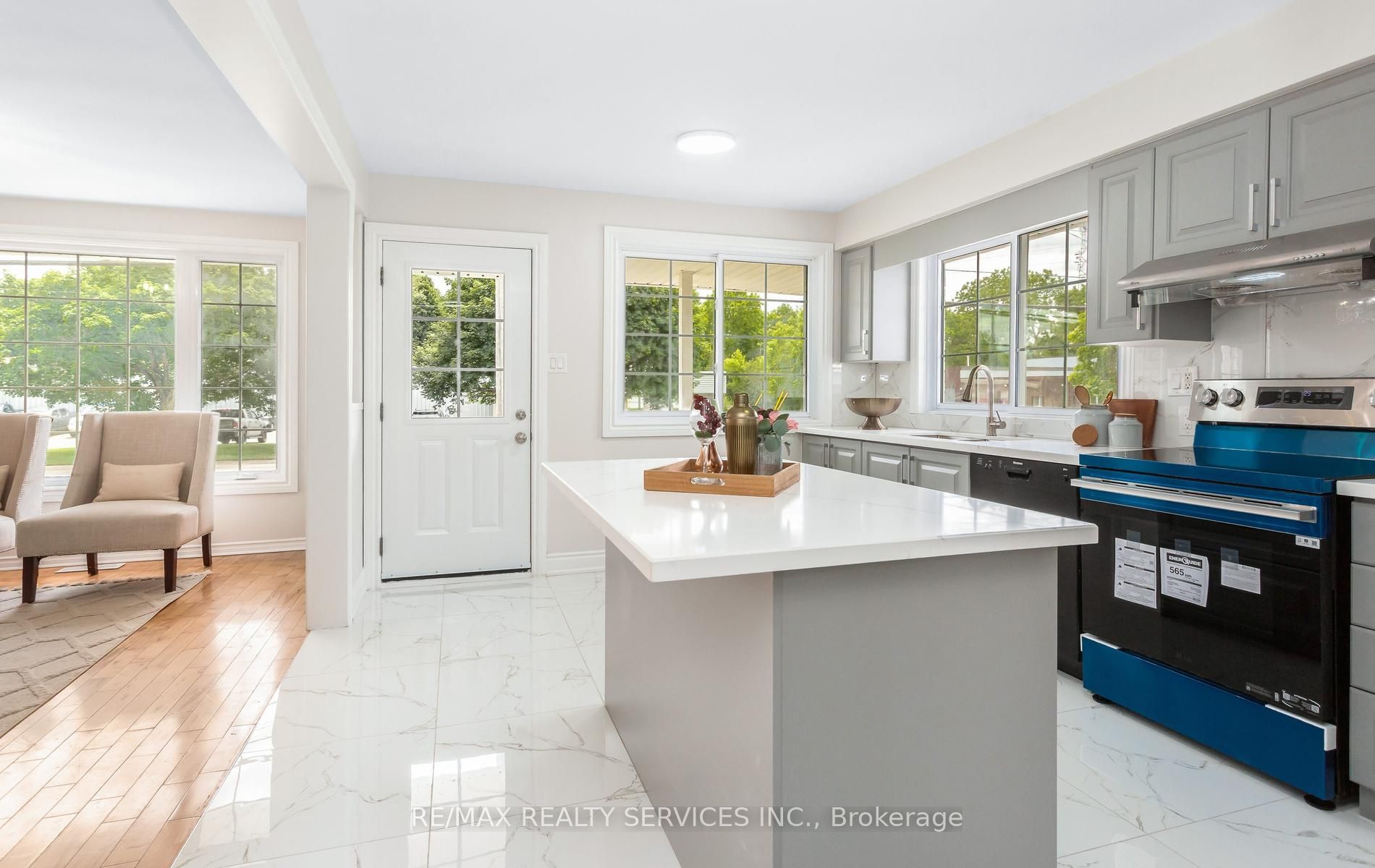 176 Samuelson Street, Cambridge, ON N1R 1K3 photo 4