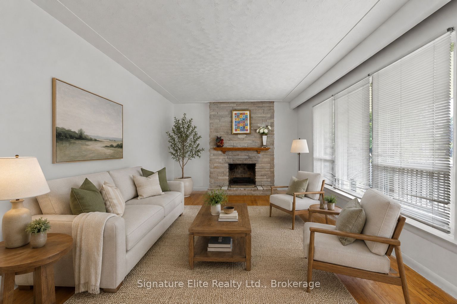 214 Livingston Avenue, Grimsby, ON L3M 4R1