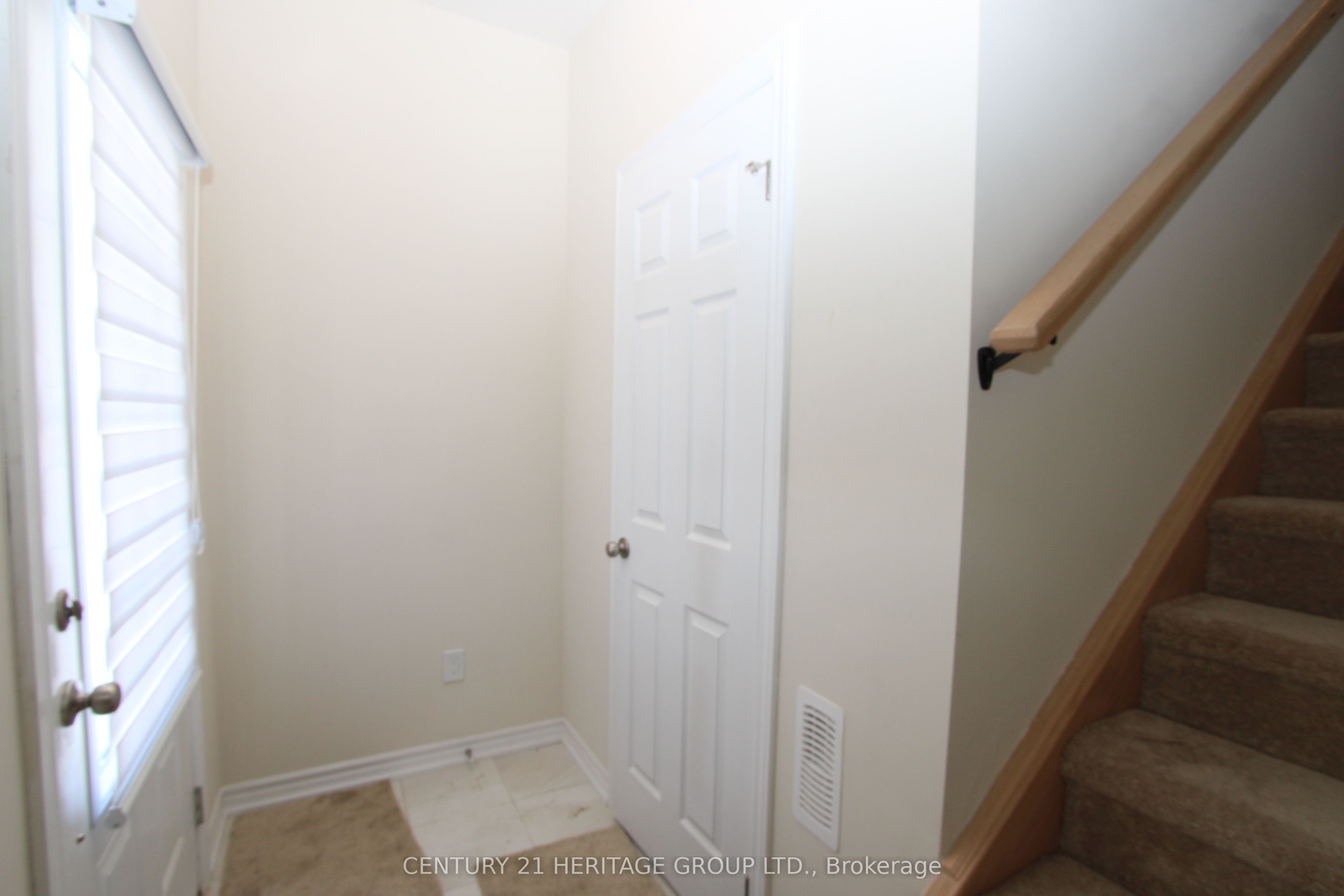 677 Park Road N 13, Brantford, ON N3R 0A2 photo 2