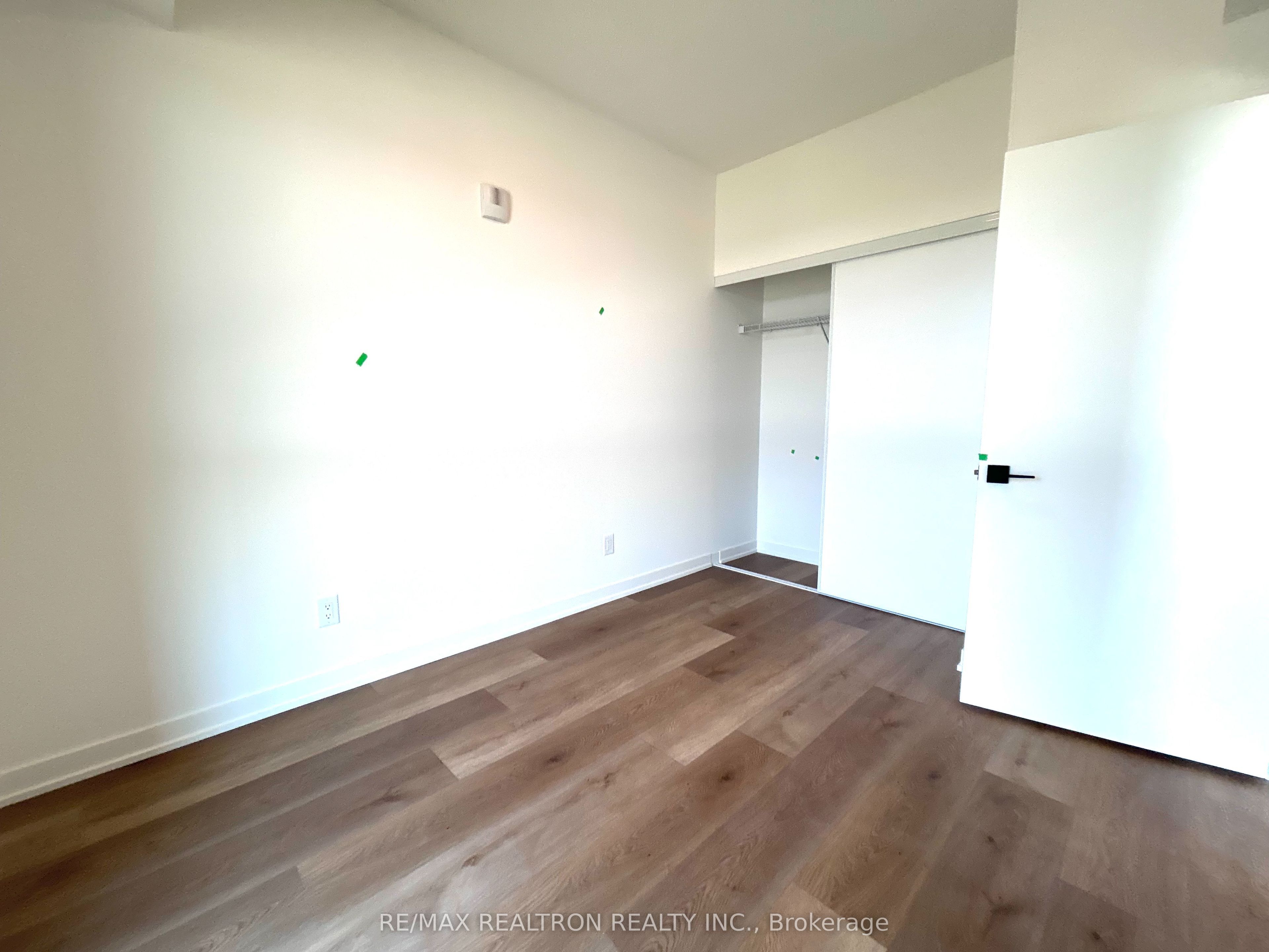 33 Erie Avenue, Brantford, ON N3S 0K7 photo 3
