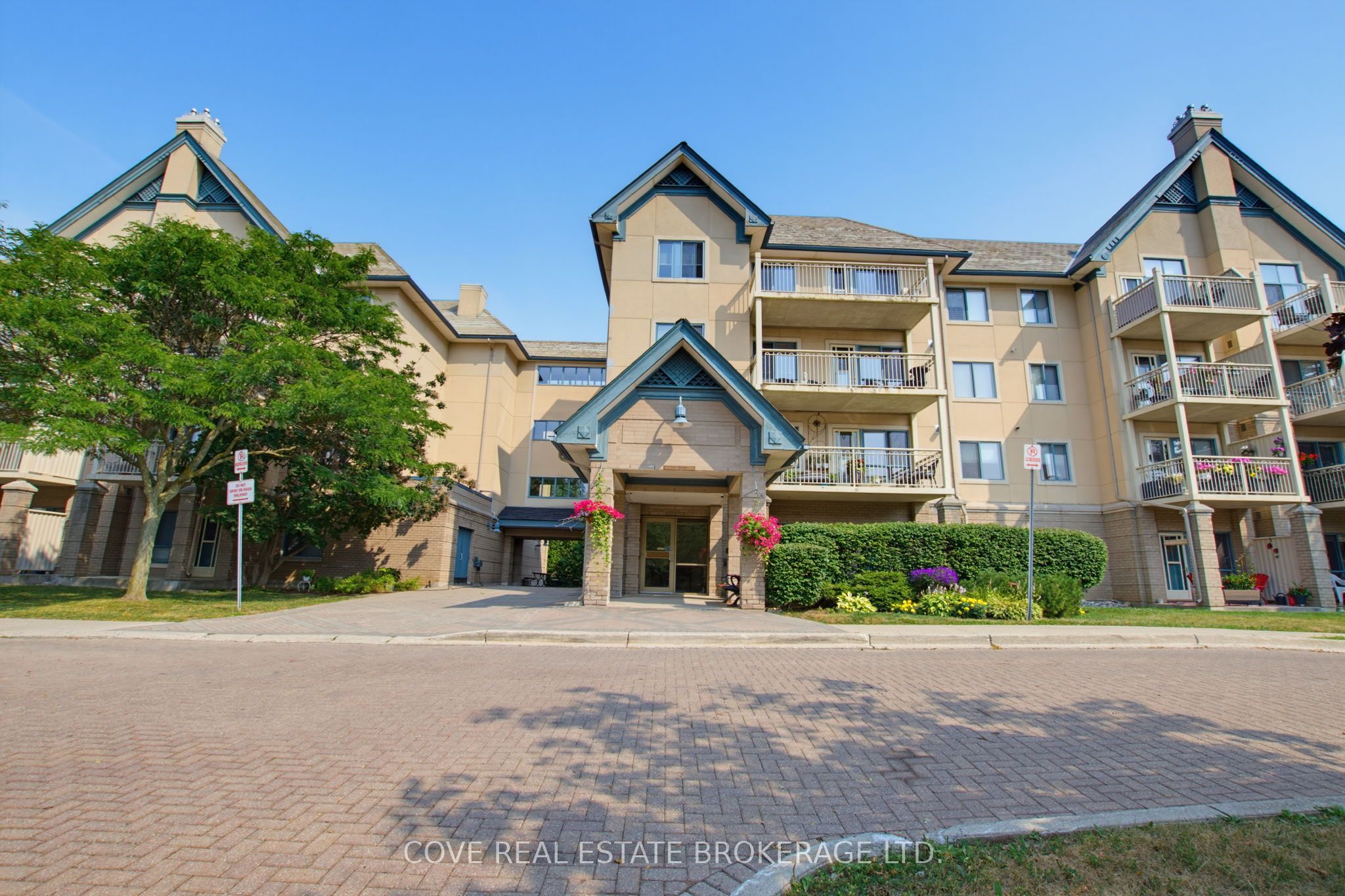 511 Gainsborough Road 203, London North, ON N6G 4Z5 photo 2