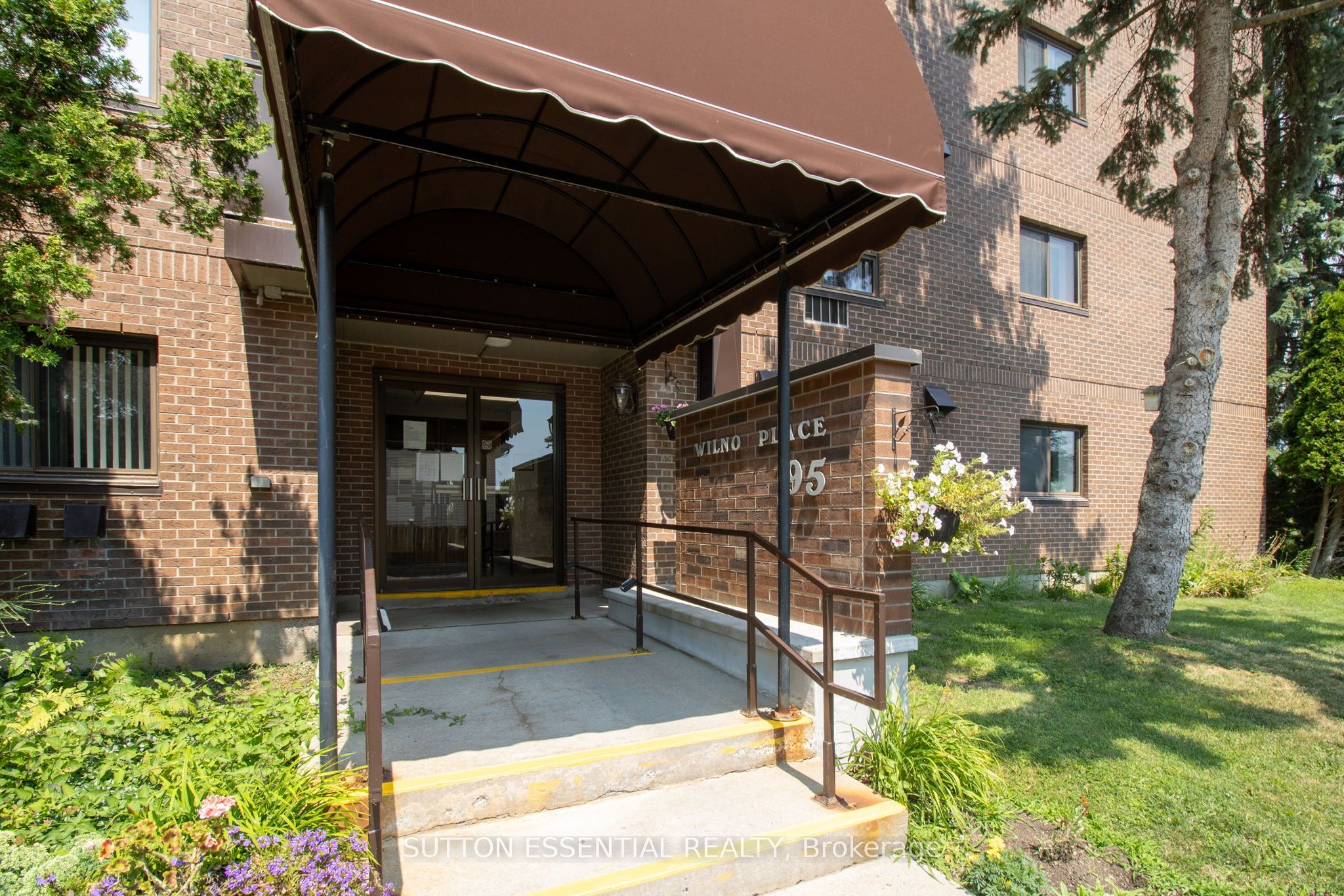 95 Windsor Drive 104, Brockville, ON K6V 3H7 photo 5