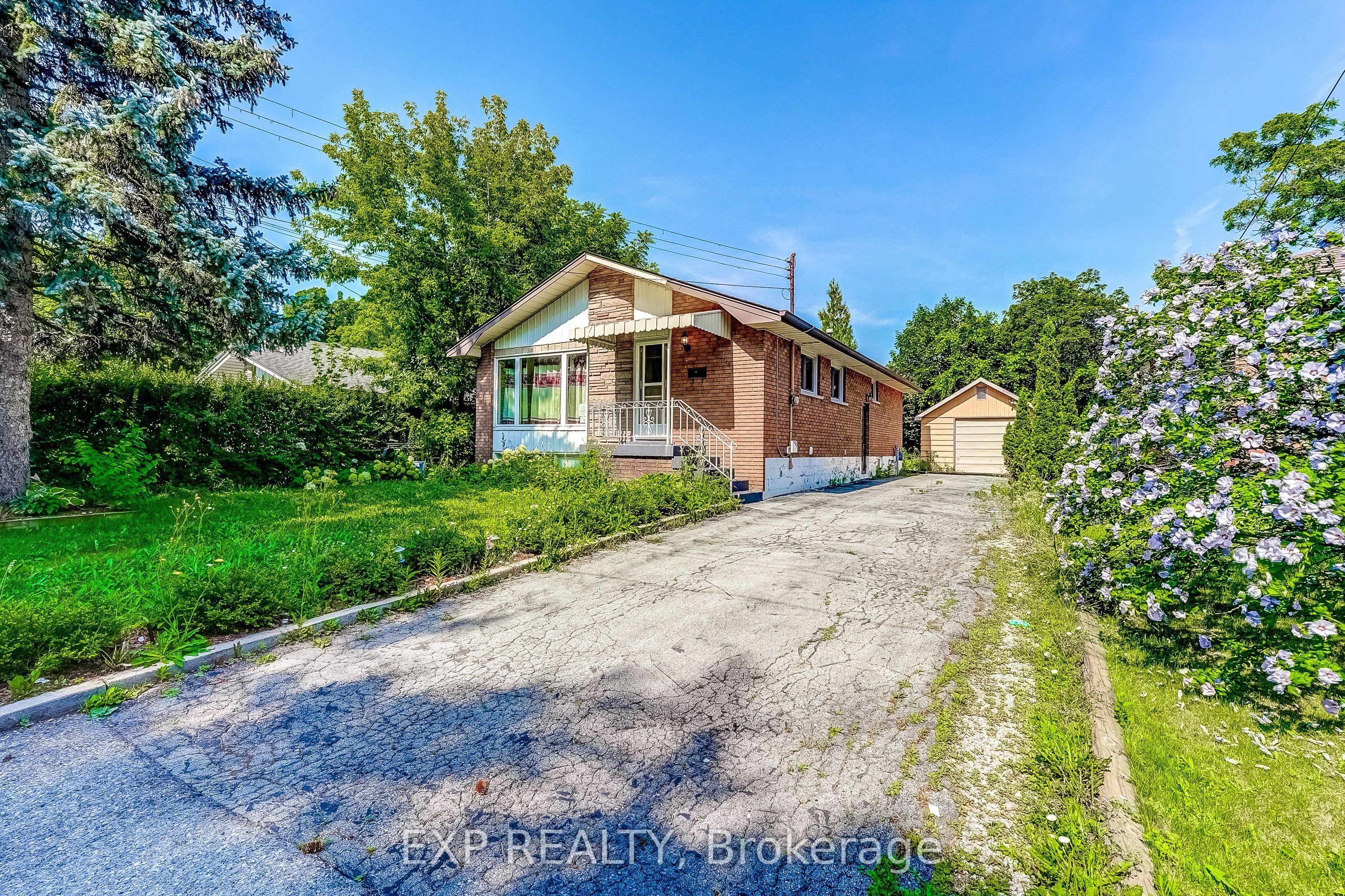 208 West 19th Street, Hamilton, ON L9C 4J2