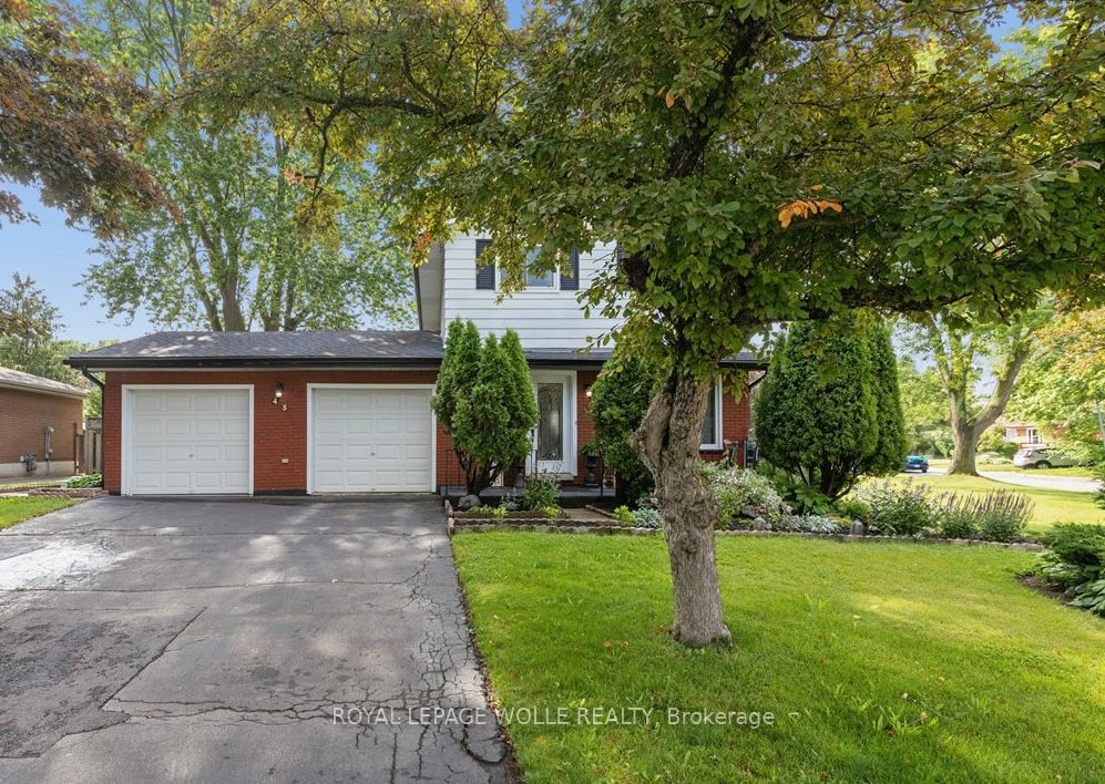 45 Arrowhead Crescent, Kitchener, ON N2P 1C1 photo 2