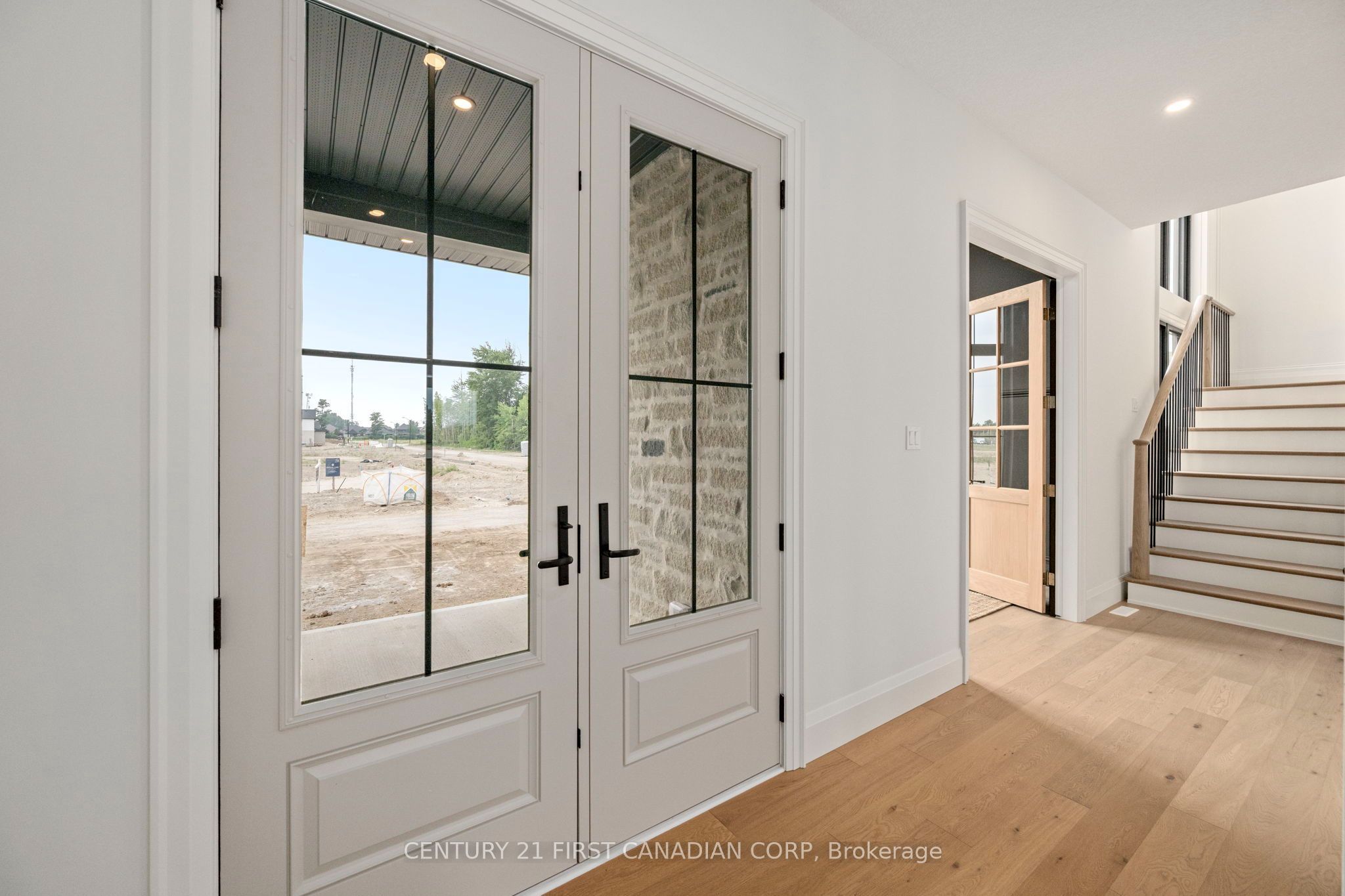 876 White Pine Street, London North, ON N6G 3X9 photo 3