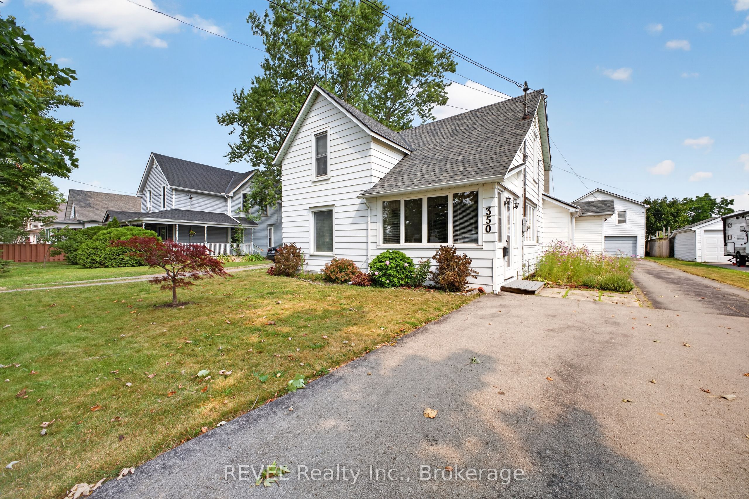 350 Phipps Street, Fort Erie, ON L2A 2V8 photo 3