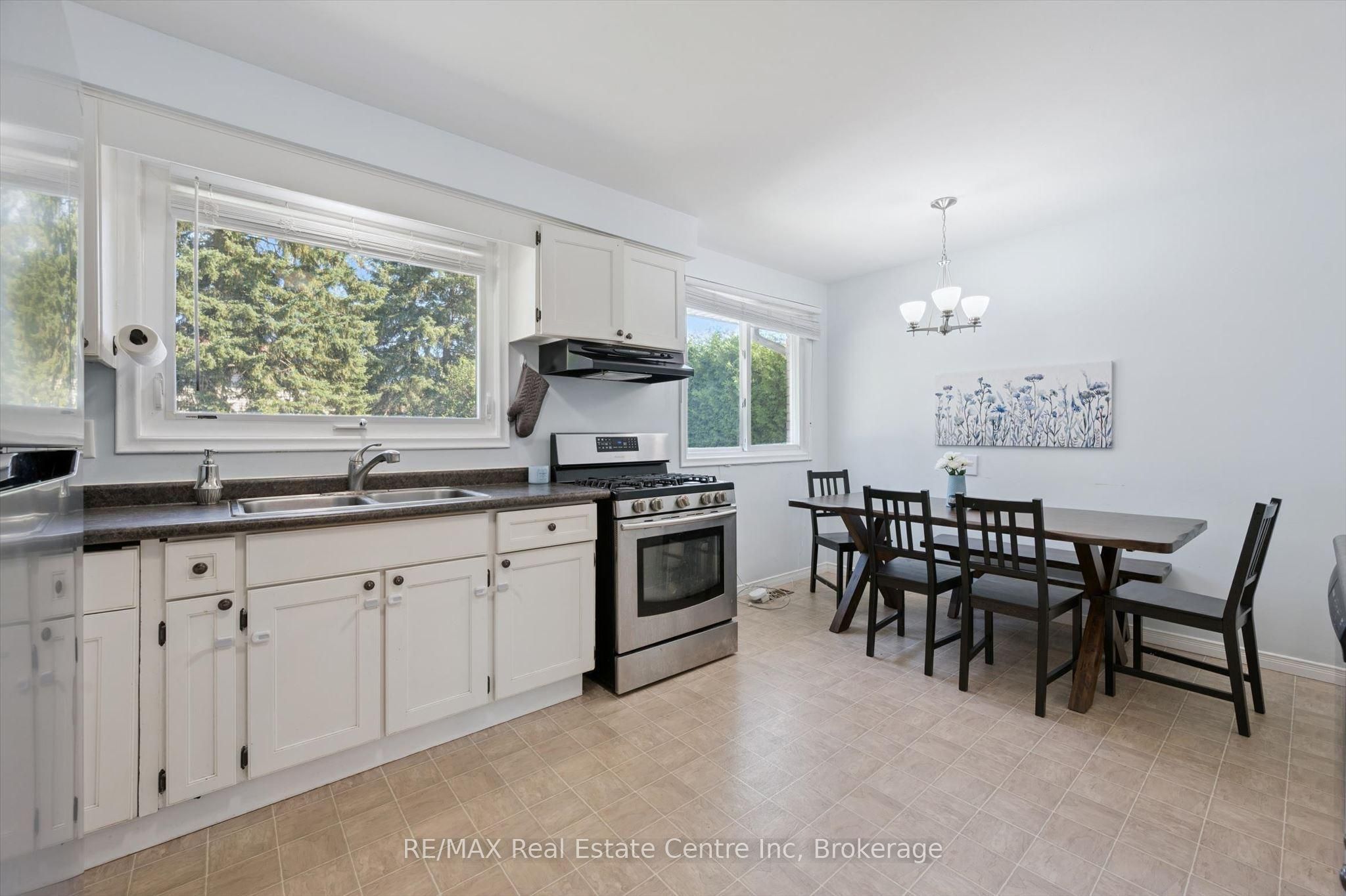 35 GOLFVIEW Road, Guelph, ON N1E 1A5 photo 5
