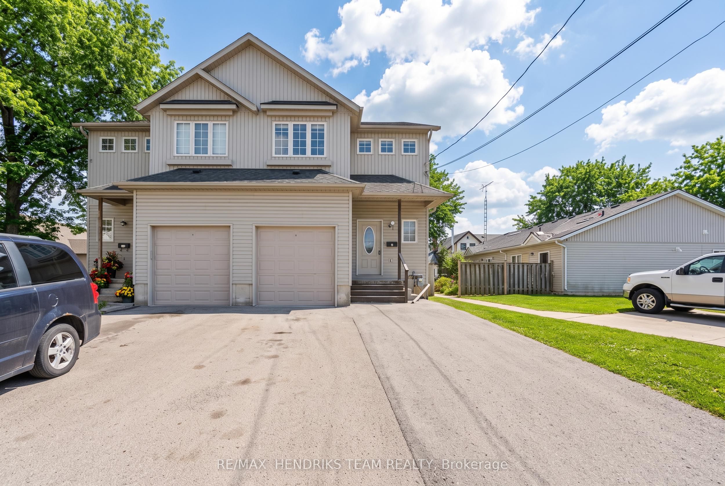 2 Townline Road E, Thorold, ON L2V 2C3 photo 4