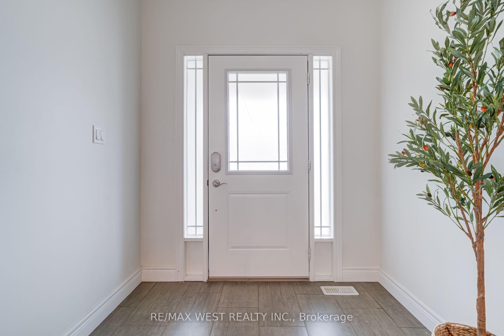 270 Dalgleish Trail, Hamilton, ON L0R 1P0 photo 3