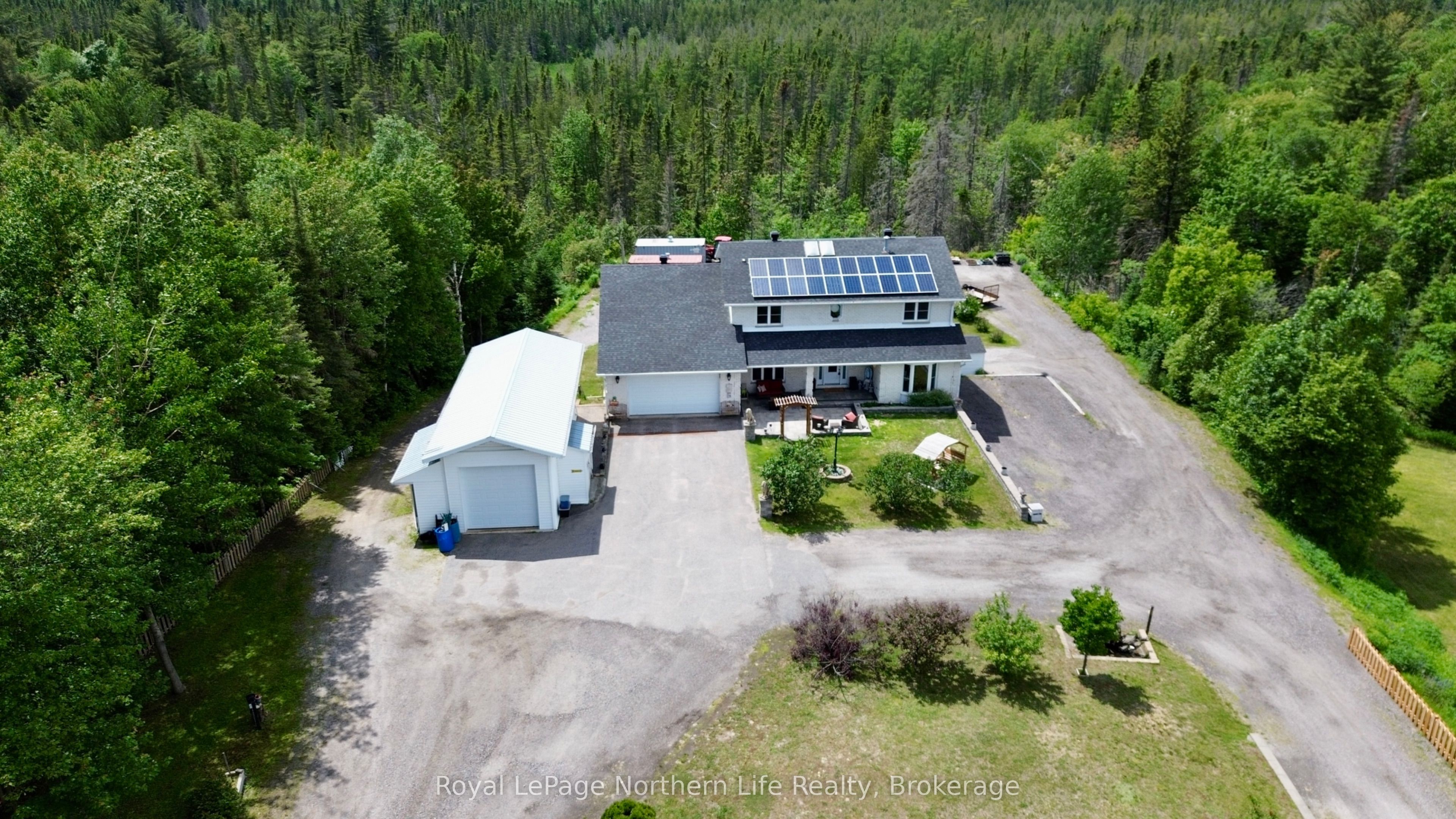 3235 Highway 11, North Bay, ON P1B 8G3 photo 2
