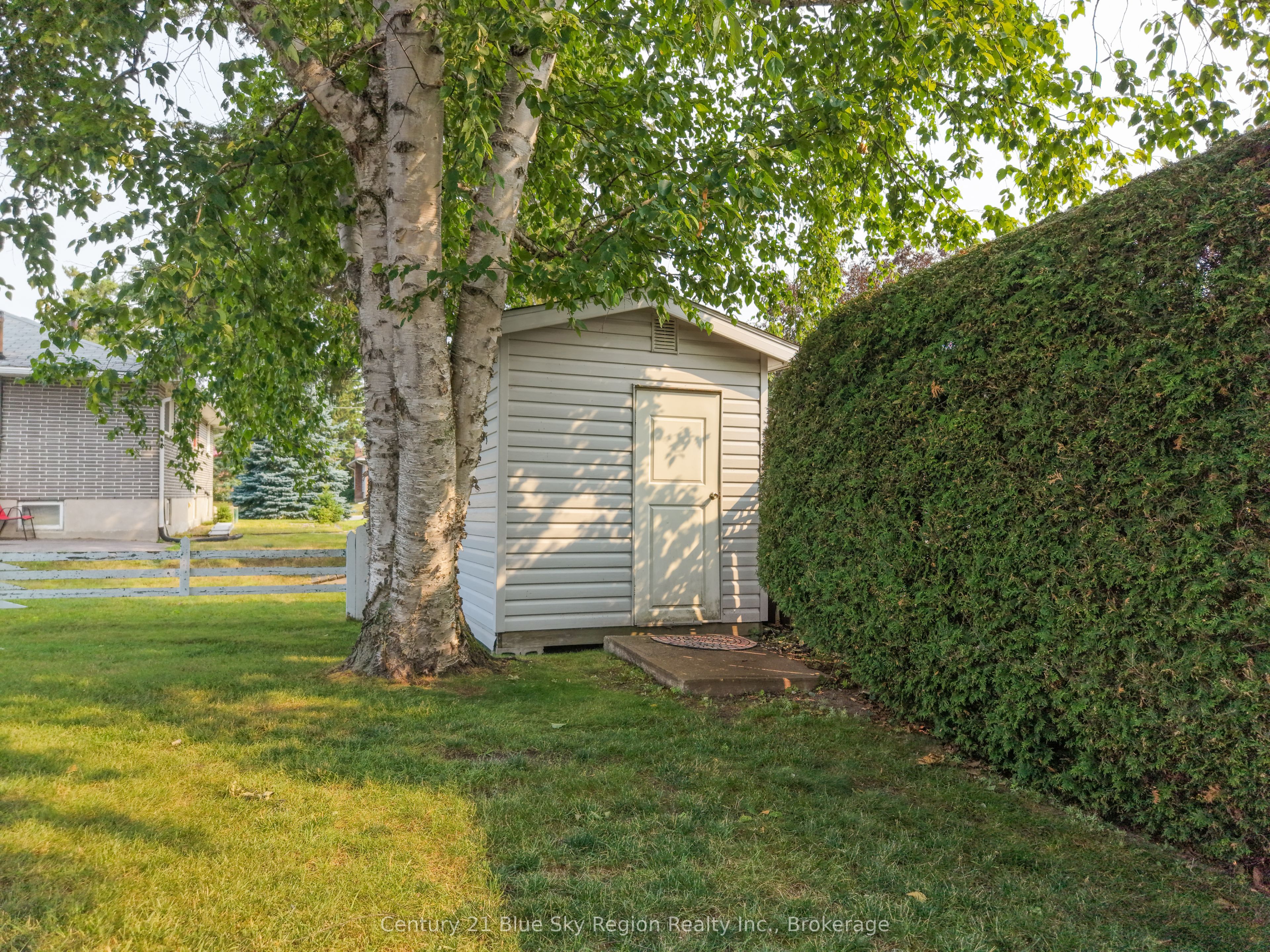 10 Strathcona Drive, North Bay, ON P1A 2M7 photo 2