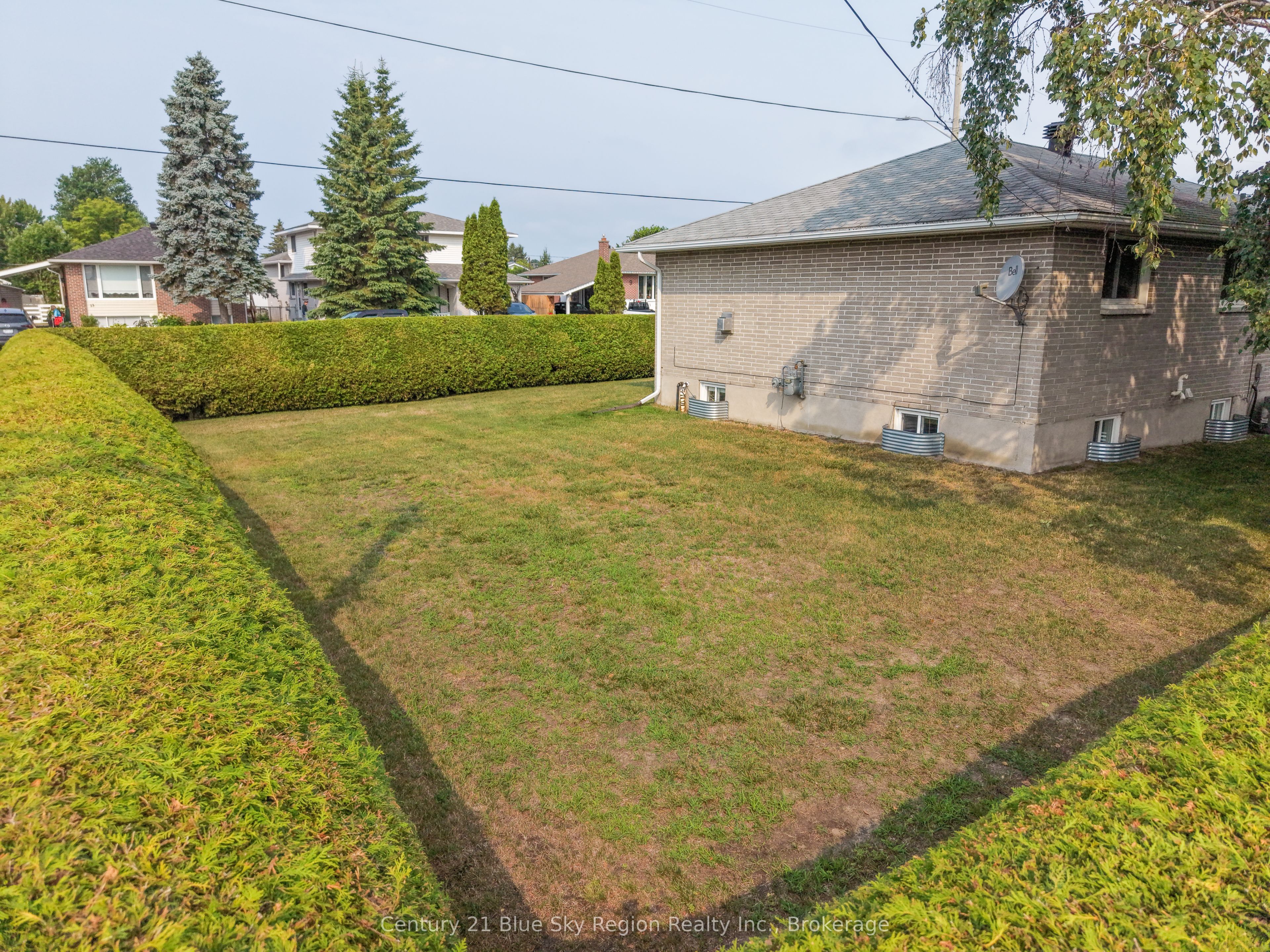 10 Strathcona Drive, North Bay, ON P1A 2M7 photo 3