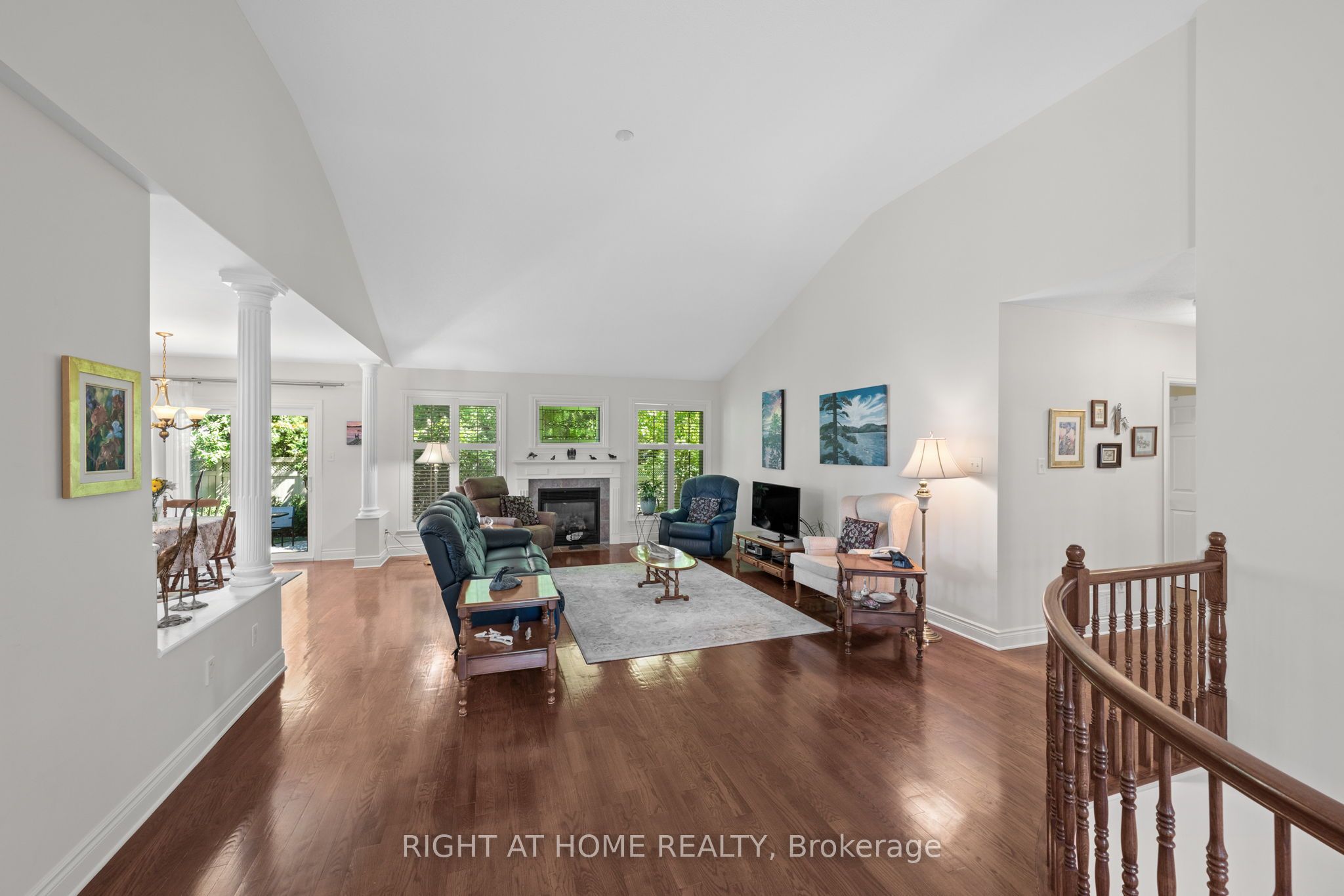 85 BRIGHTSIDE Avenue, Stittsville - Munster - Richmond, ON K2S 1K2 photo 3