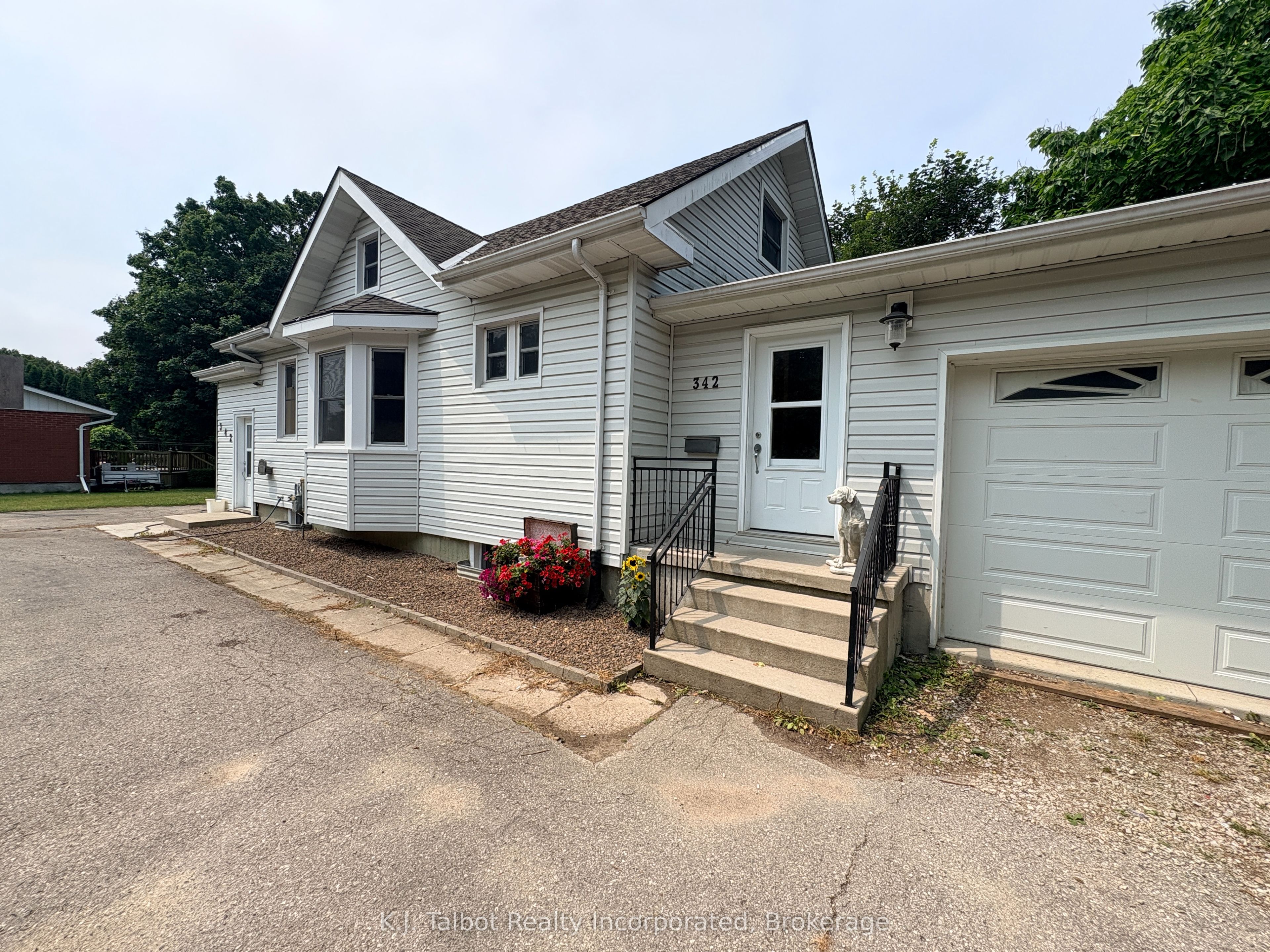 342 John Street, Goderich, ON N7A 4B3 photo 3