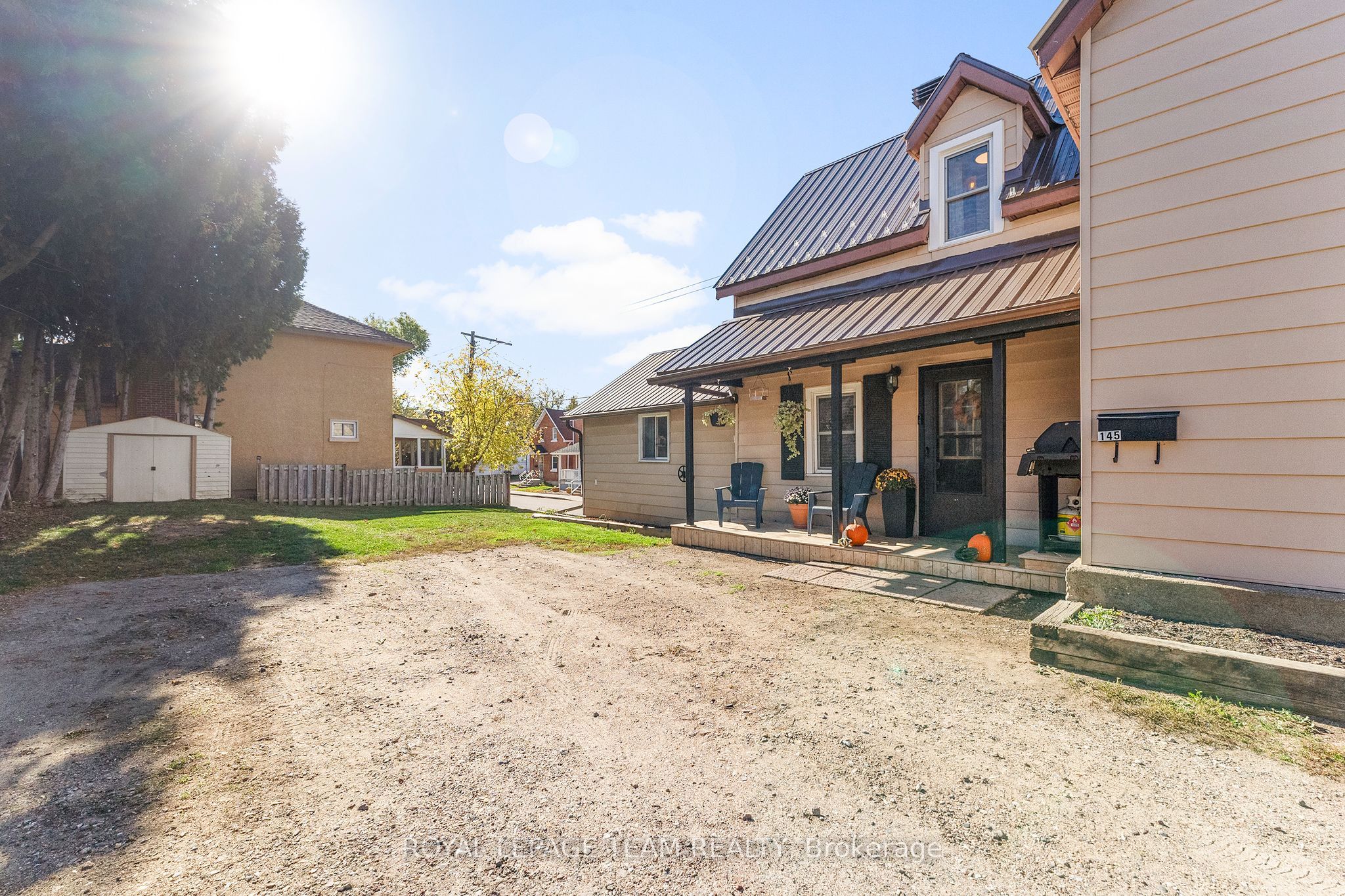 145 Munroe Avenue W, Renfrew, ON K7V 3L2