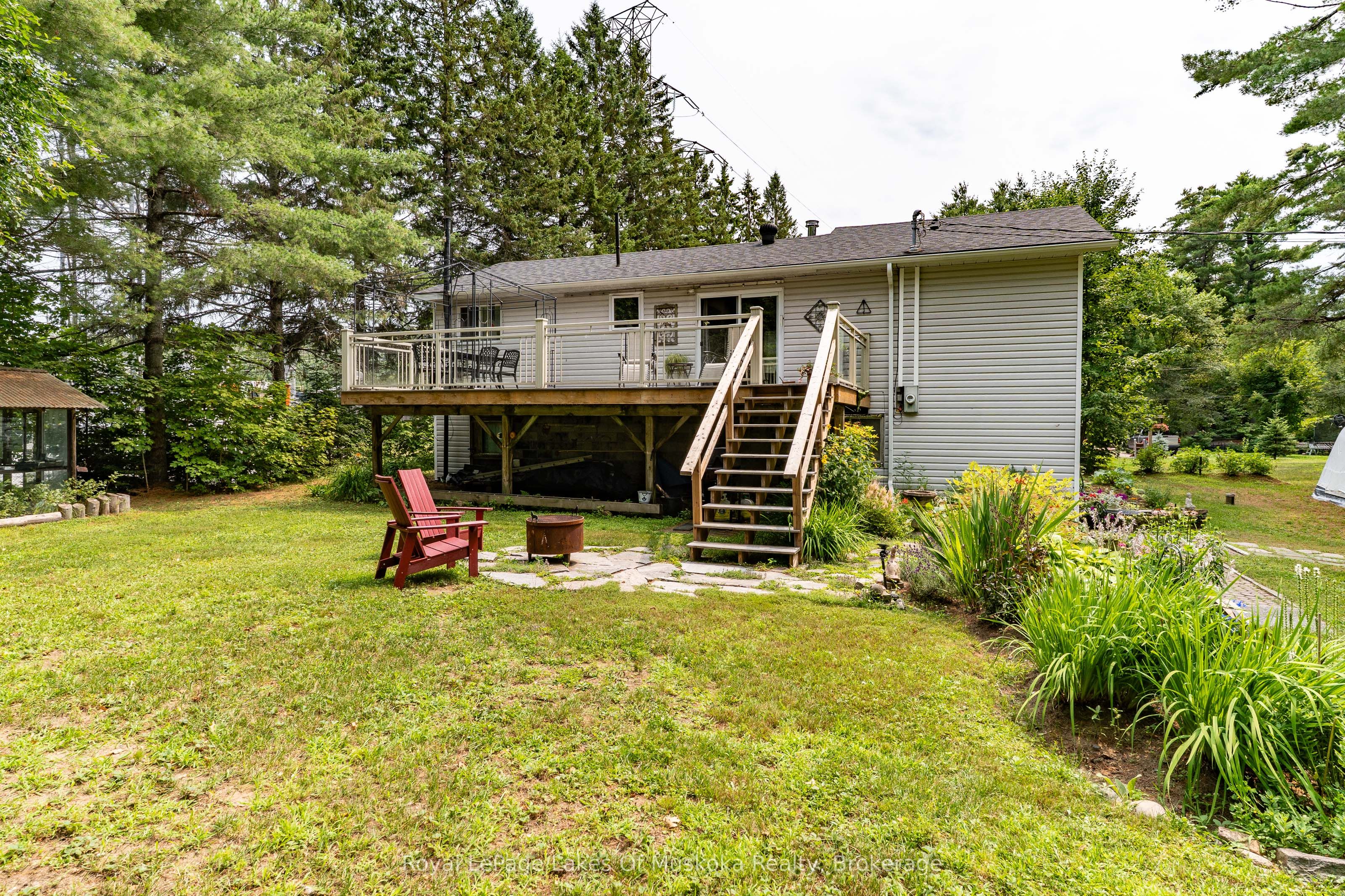 588 Highway 141 Highway, Huntsville, ON P0B 1M0 photo 3