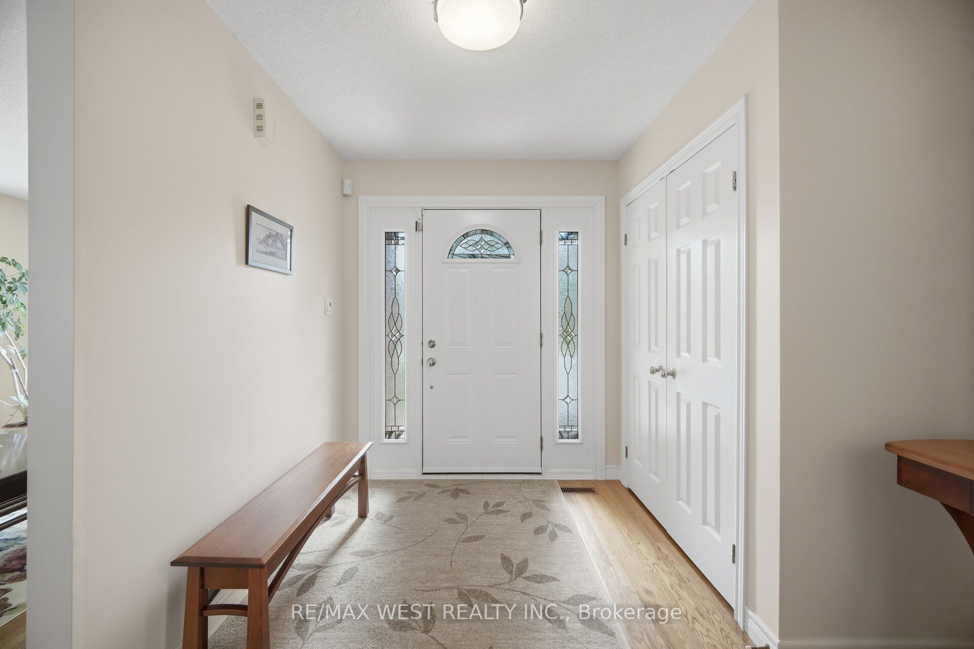 27 Norma Crescent, Hamilton, ON L9G 4V8 photo 3