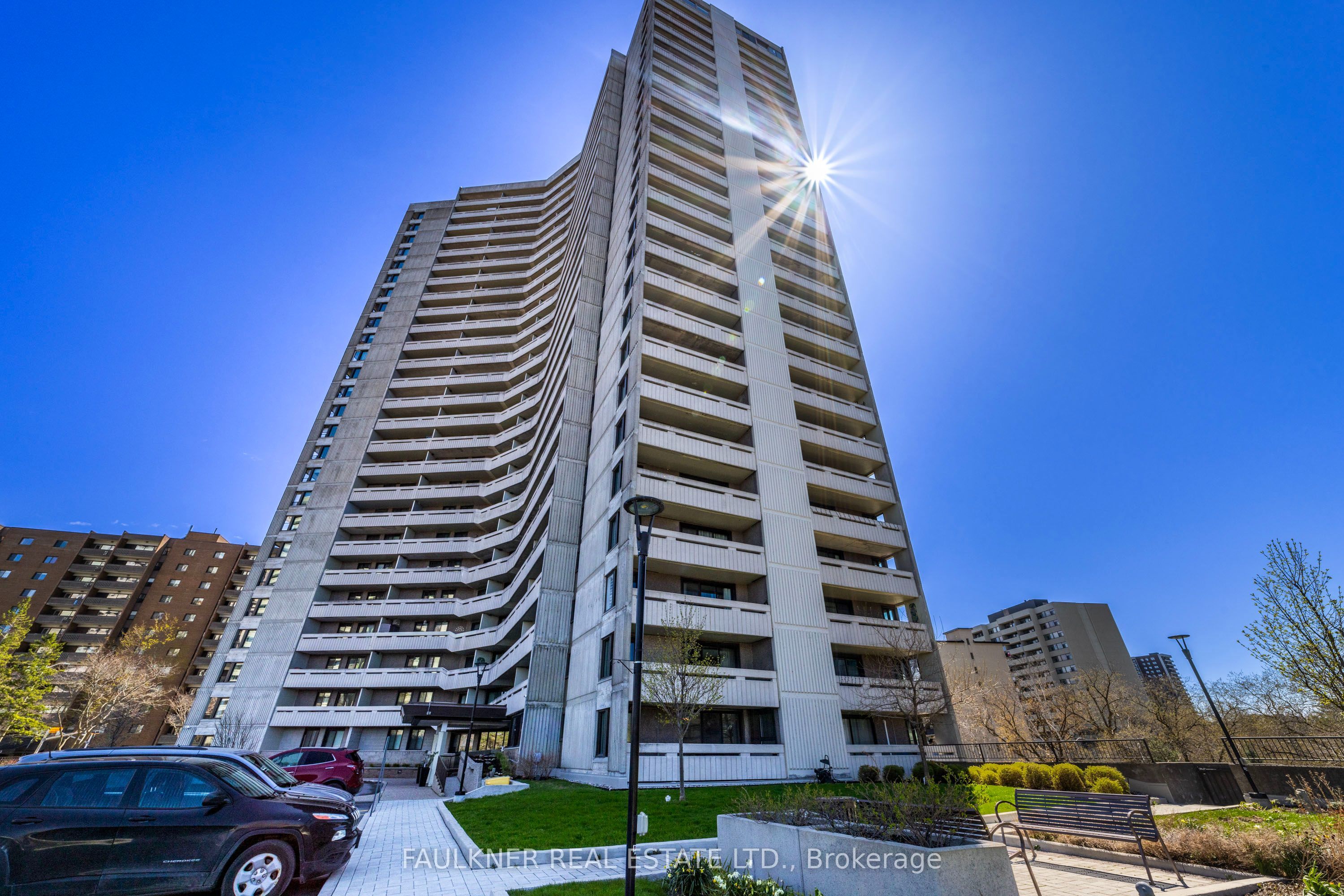 1171 Ambleside Drive 2202, Woodroffe, ON K2B 8E1