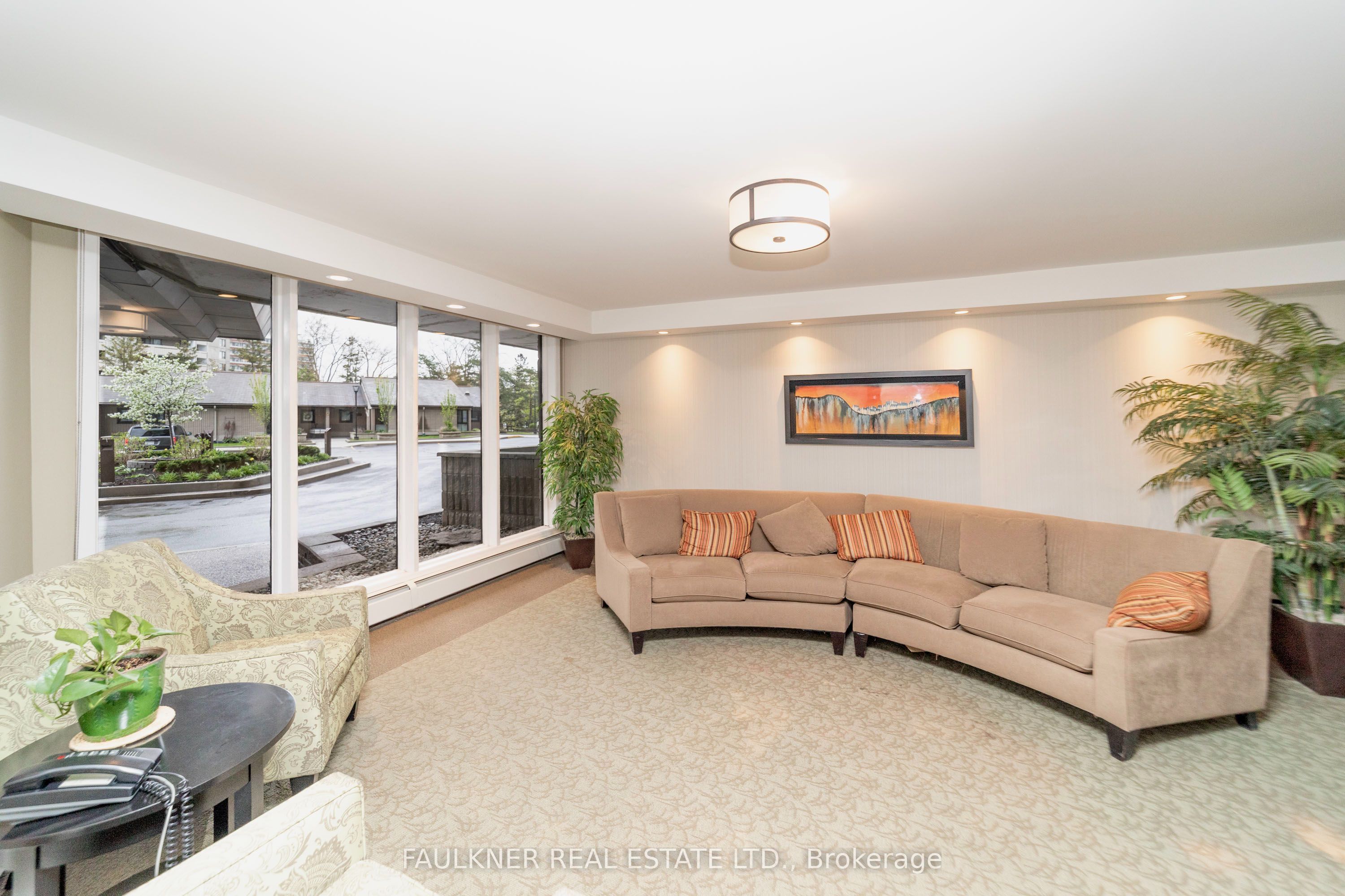 1171 Ambleside Drive 2202, Woodroffe, ON K2B 8E1 photo 3
