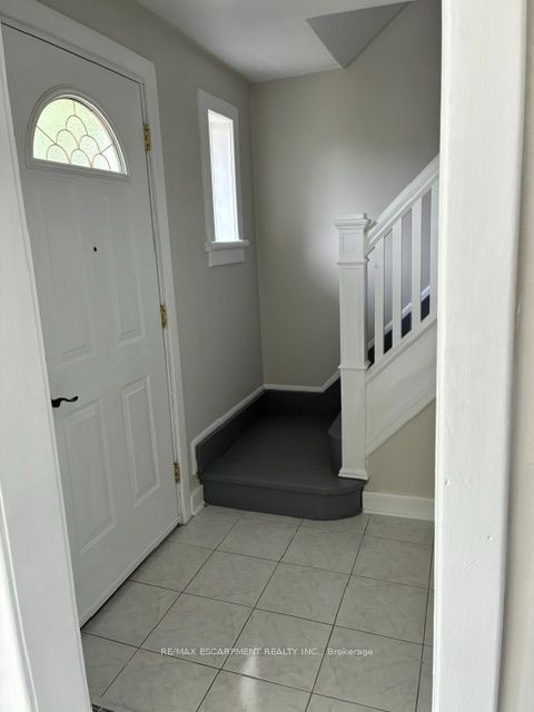 1031 Fennell Avenue E 2, Hamilton, ON L8T 1R5 photo 5