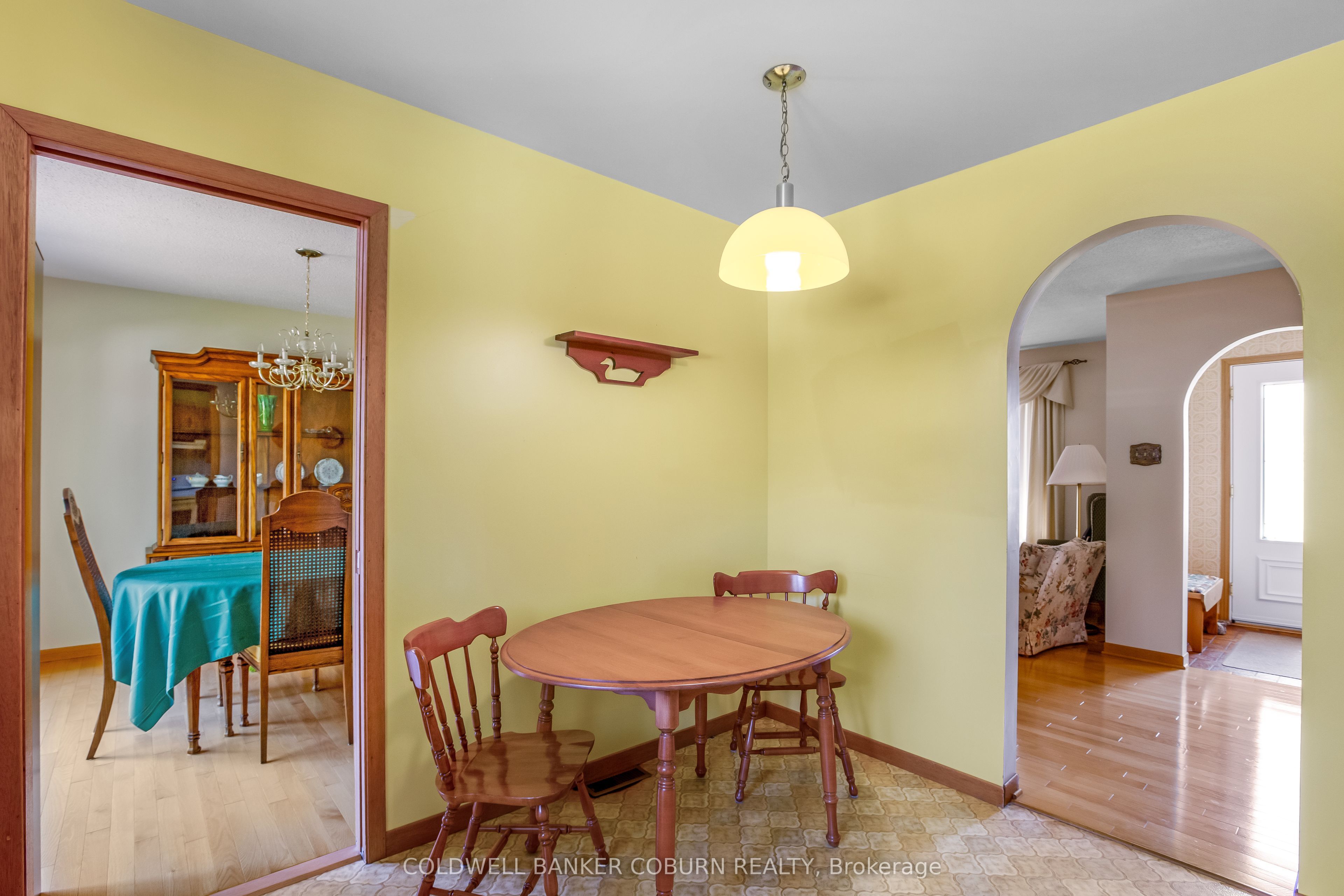 12169 Lakeshore Drive, South Dundas, ON K0C 1X0 photo 3