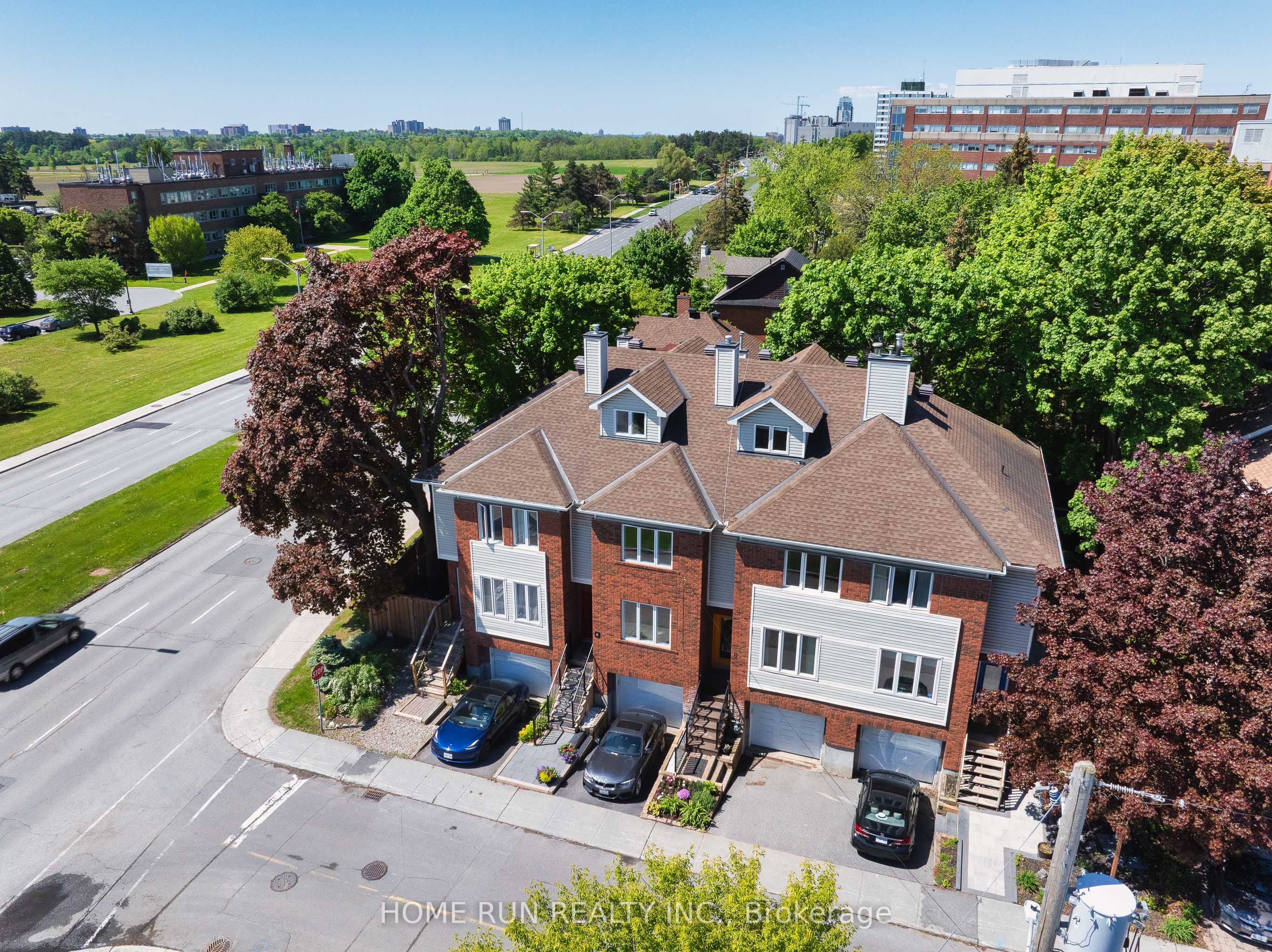 8 GWYNNE Avenue, Dows Lake - Civic Hospital and Area, ON K1Y 1W9 photo 5