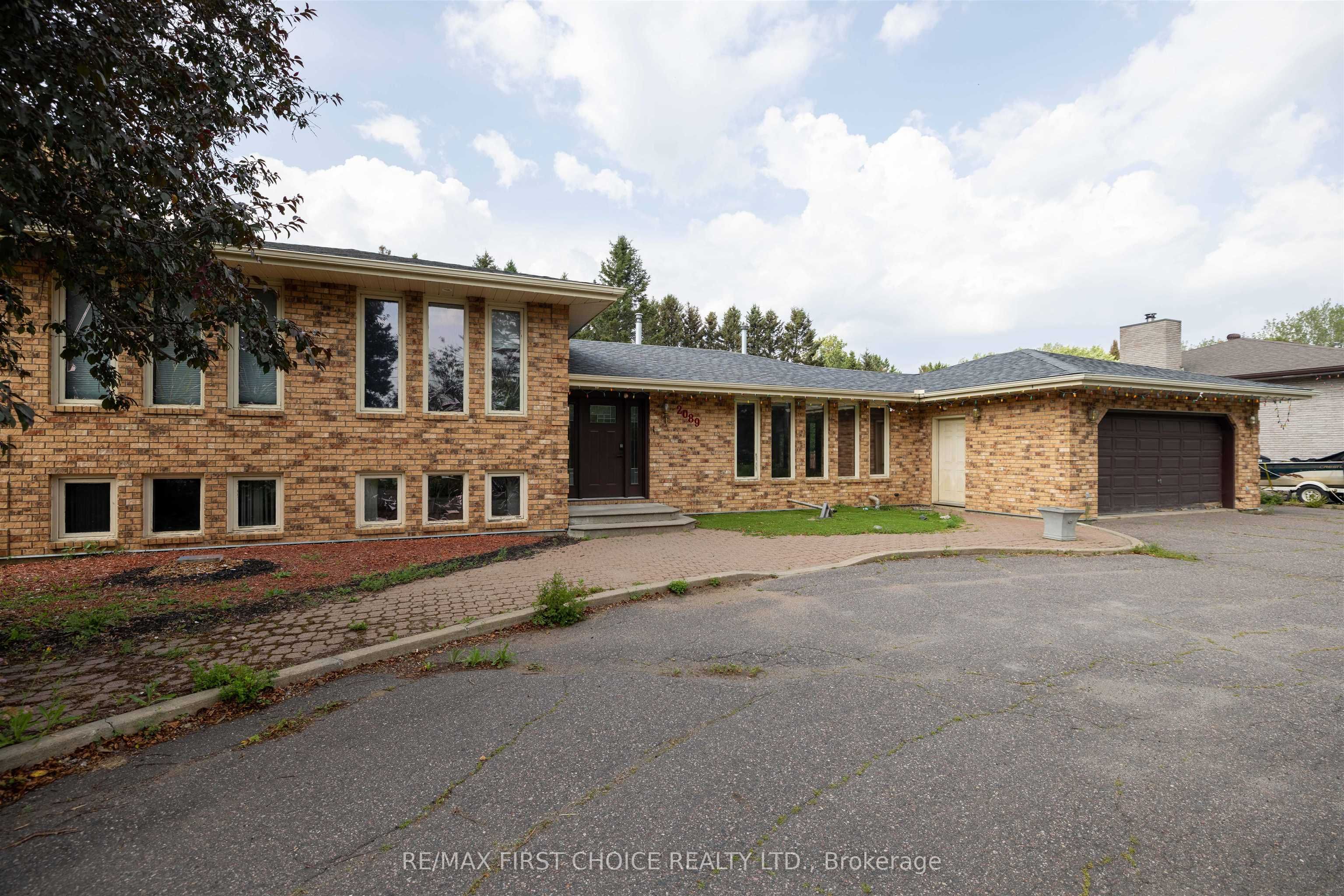2089 Otway Street, Thunder Bay, ON P7C 4T9