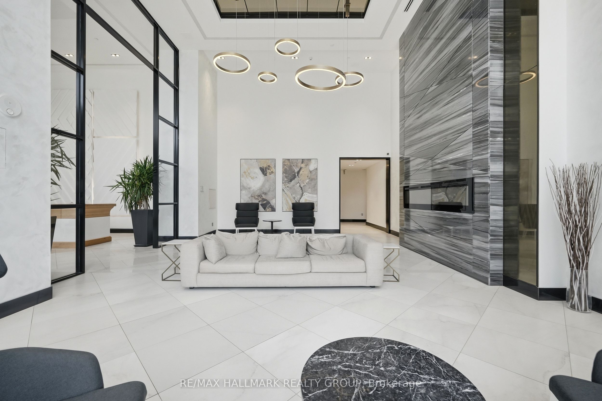 255 Bay Street 106, Ottawa Centre, ON K1R 0C5 photo 5