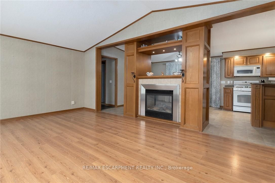 1161 4TH CONCESSION Road W, Hamilton, ON L8B 0X3 photo 3