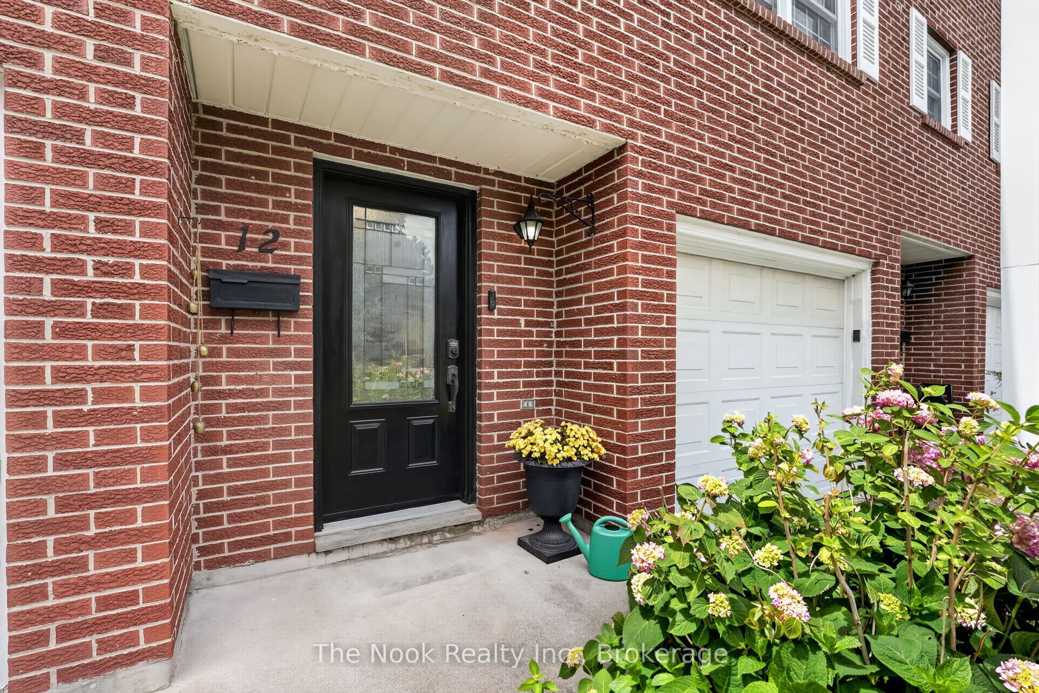 91 LIVINGSTON Avenue 12, Grimsby, ON L3M 1L4 photo 4