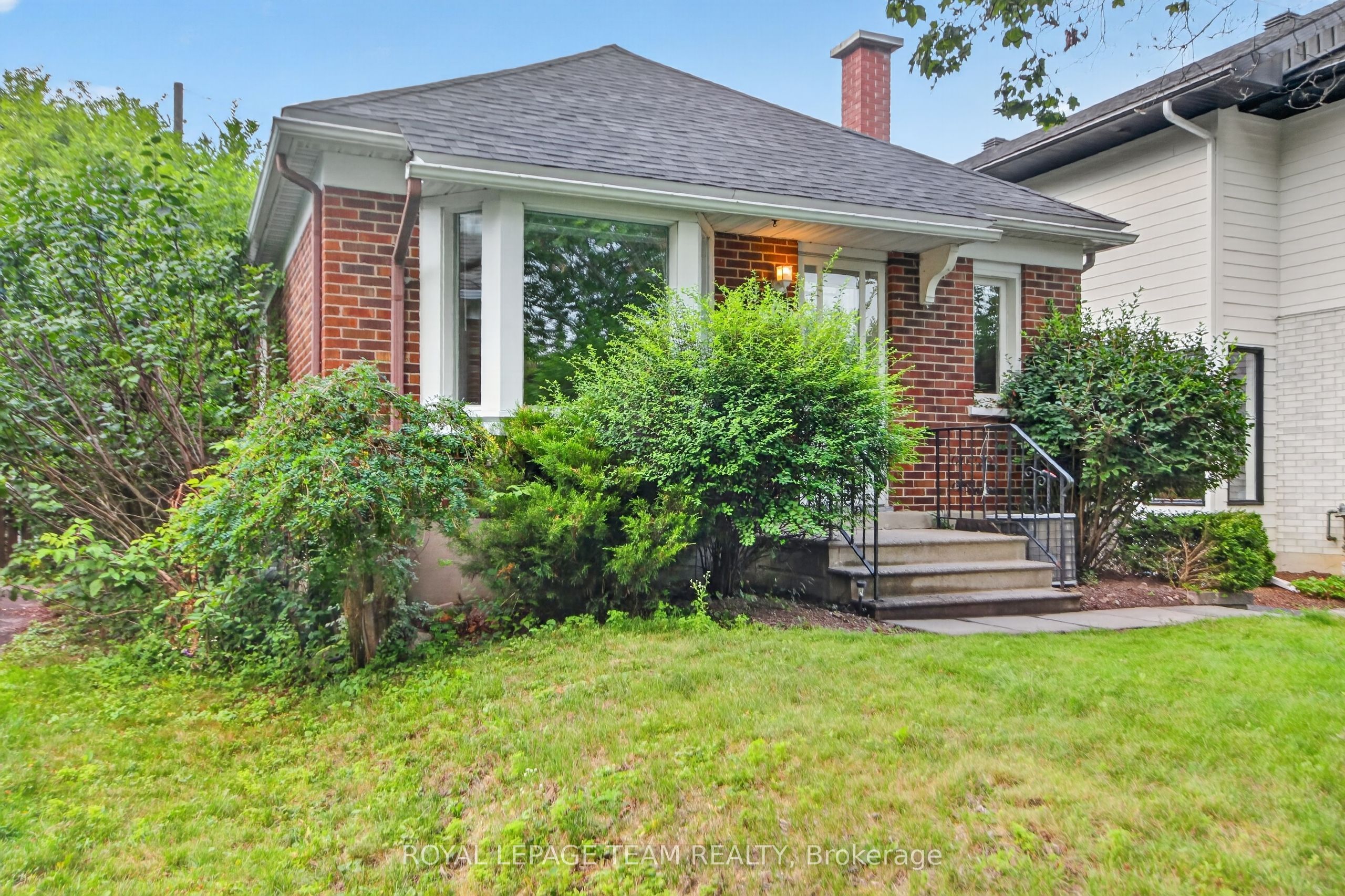 157 Mulvihill Avenue, Westboro - Hampton Park, ON K1Z 6Y3 photo 2