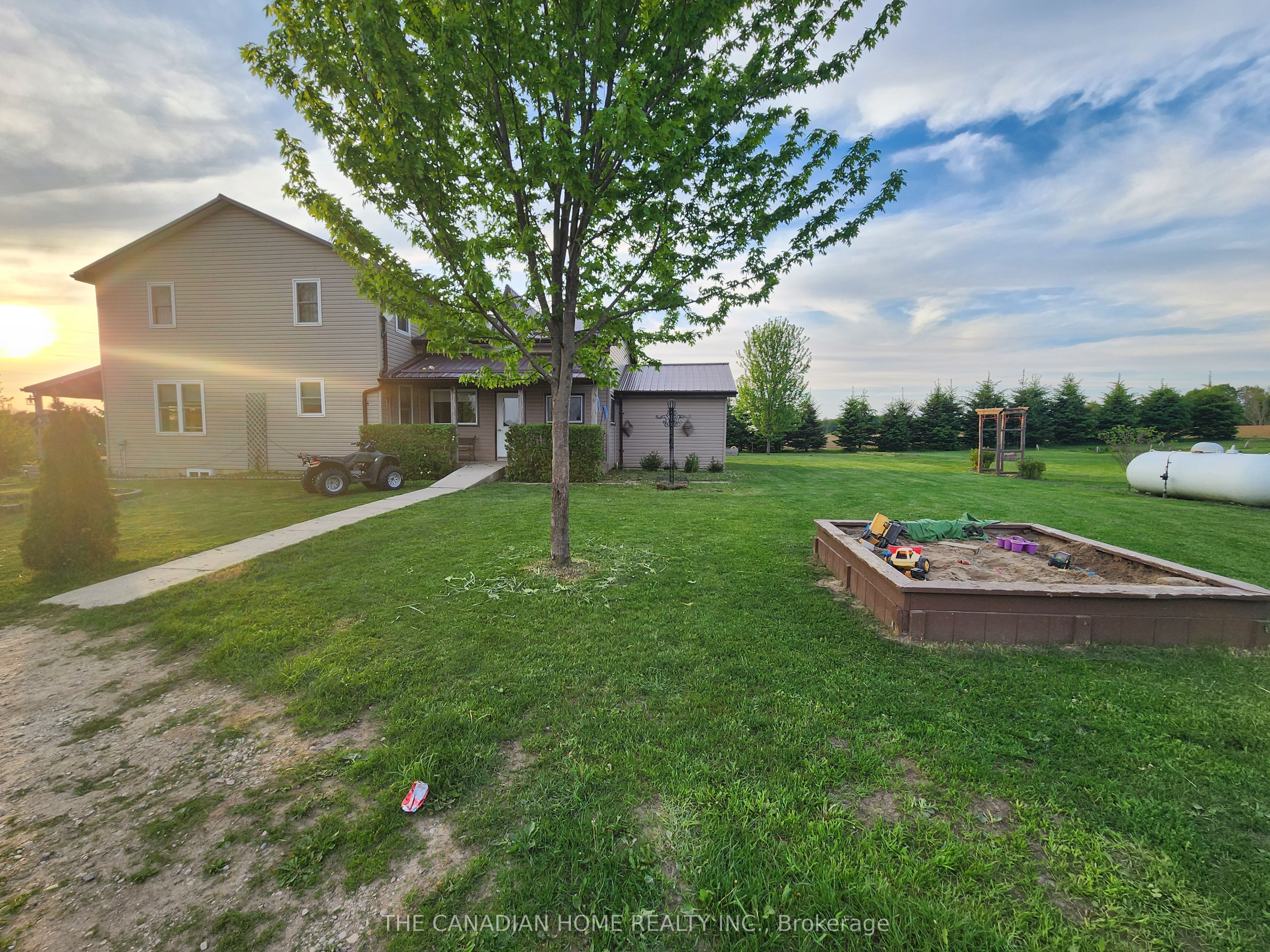 90020 Gilmour Line, Morris Turnberry, ON N0G 2W0 photo 2